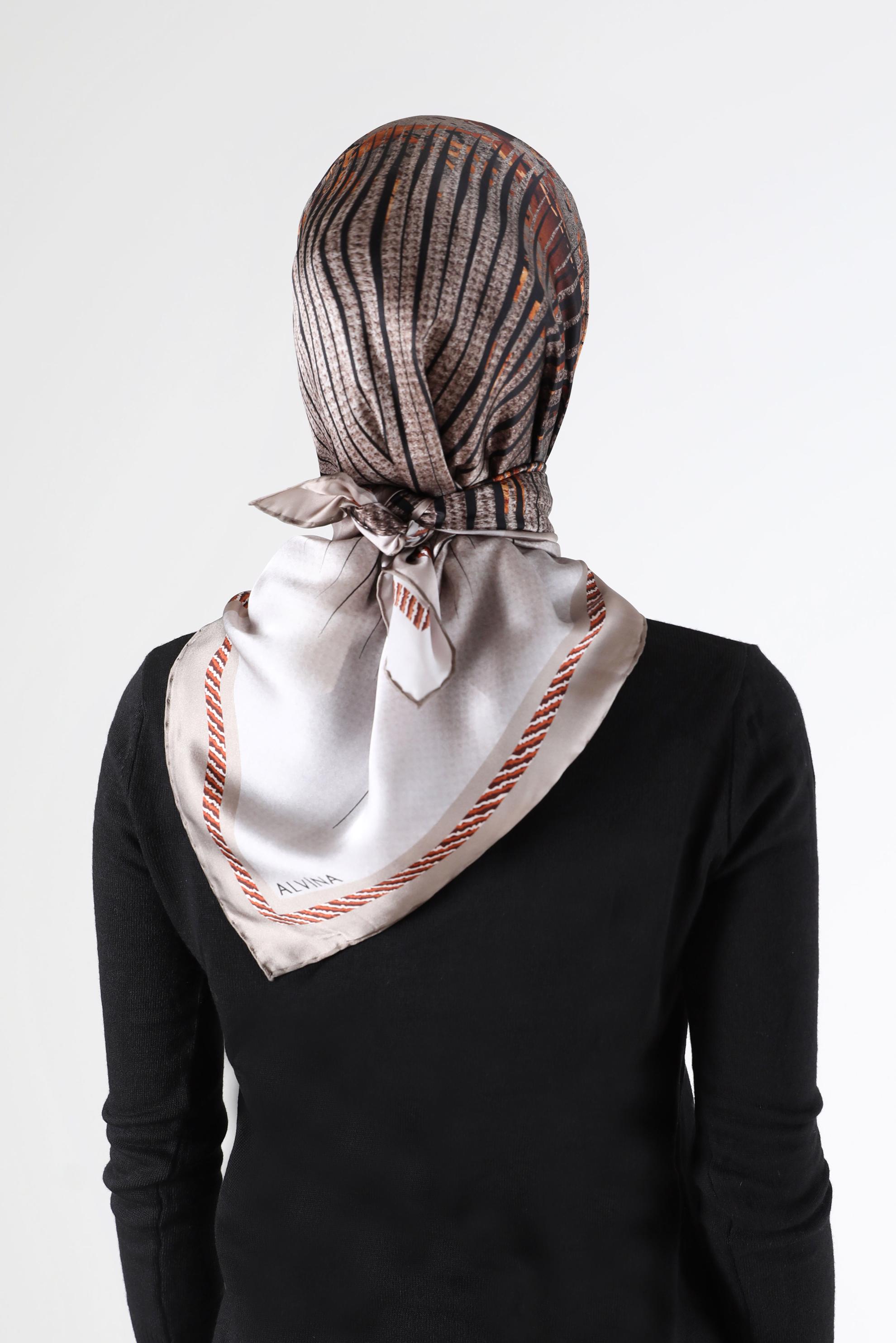 Tesettür giyim BEJ ALVİNA DESENLİ İPEK EŞARP 23901 