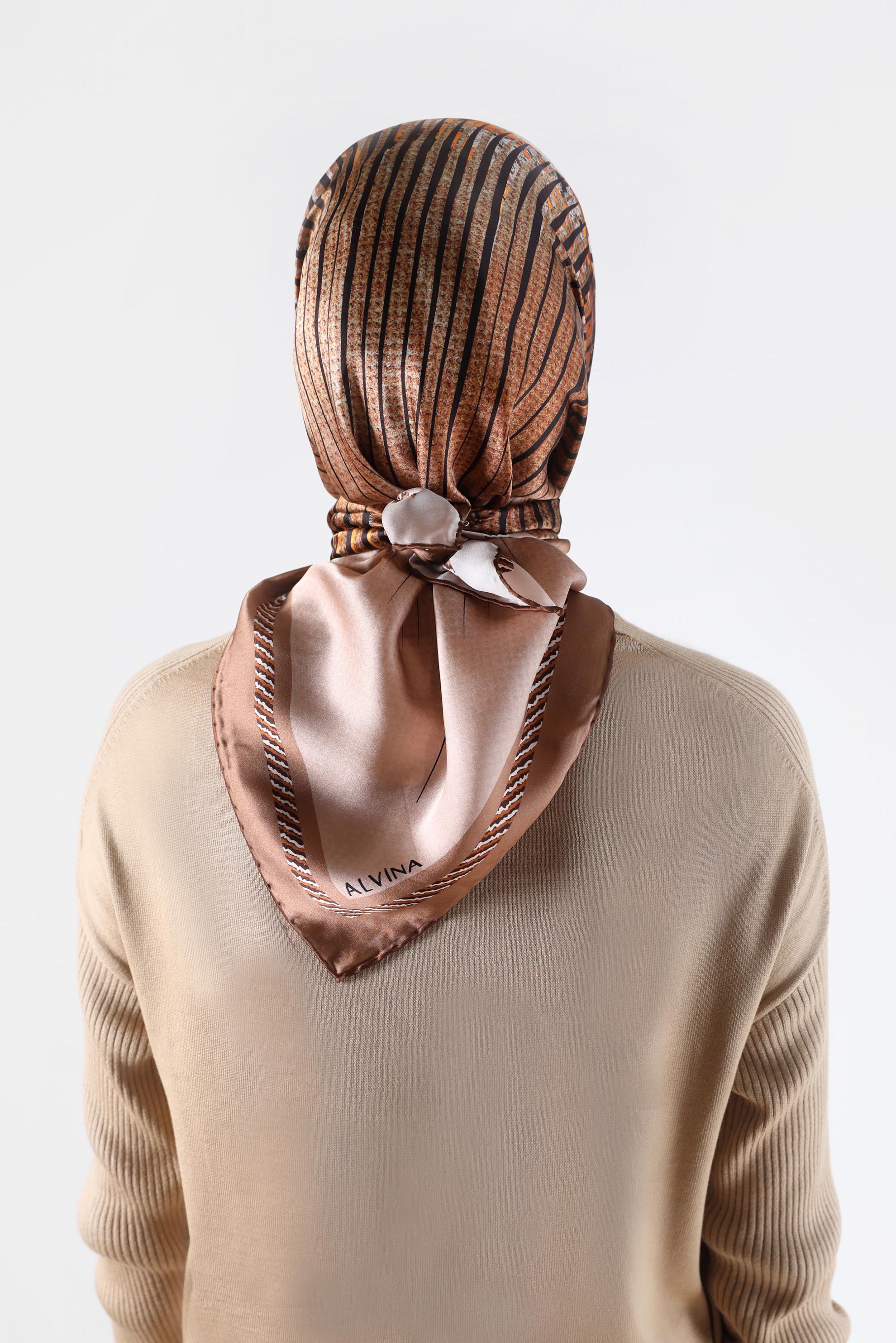 Tesettür giyim VİZON ALVİNA DESENLİ İPEK EŞARP 23901 