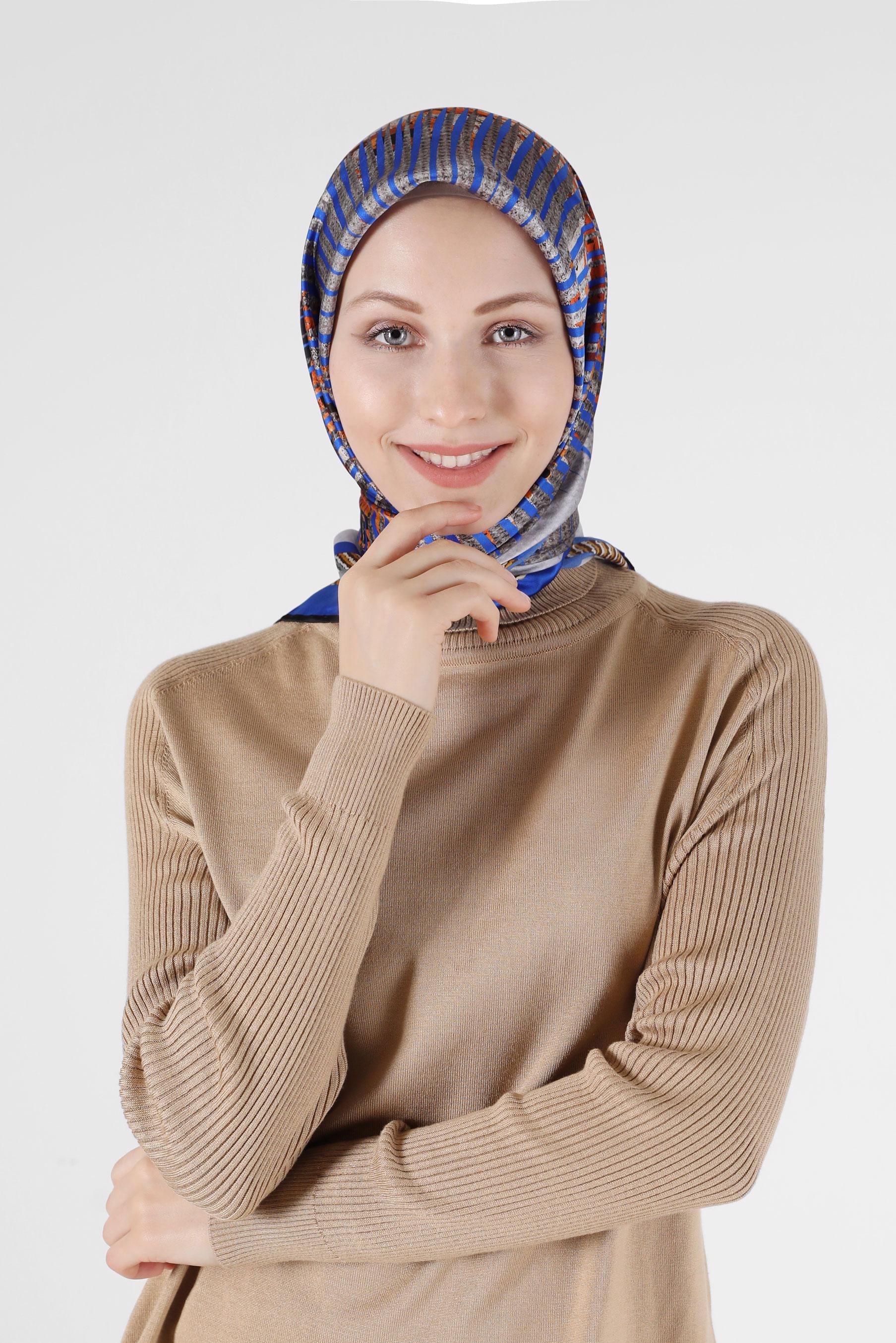 Tesettür giyim LACİVERT ALVİNA DESENLİ İPEK EŞARP 23901 