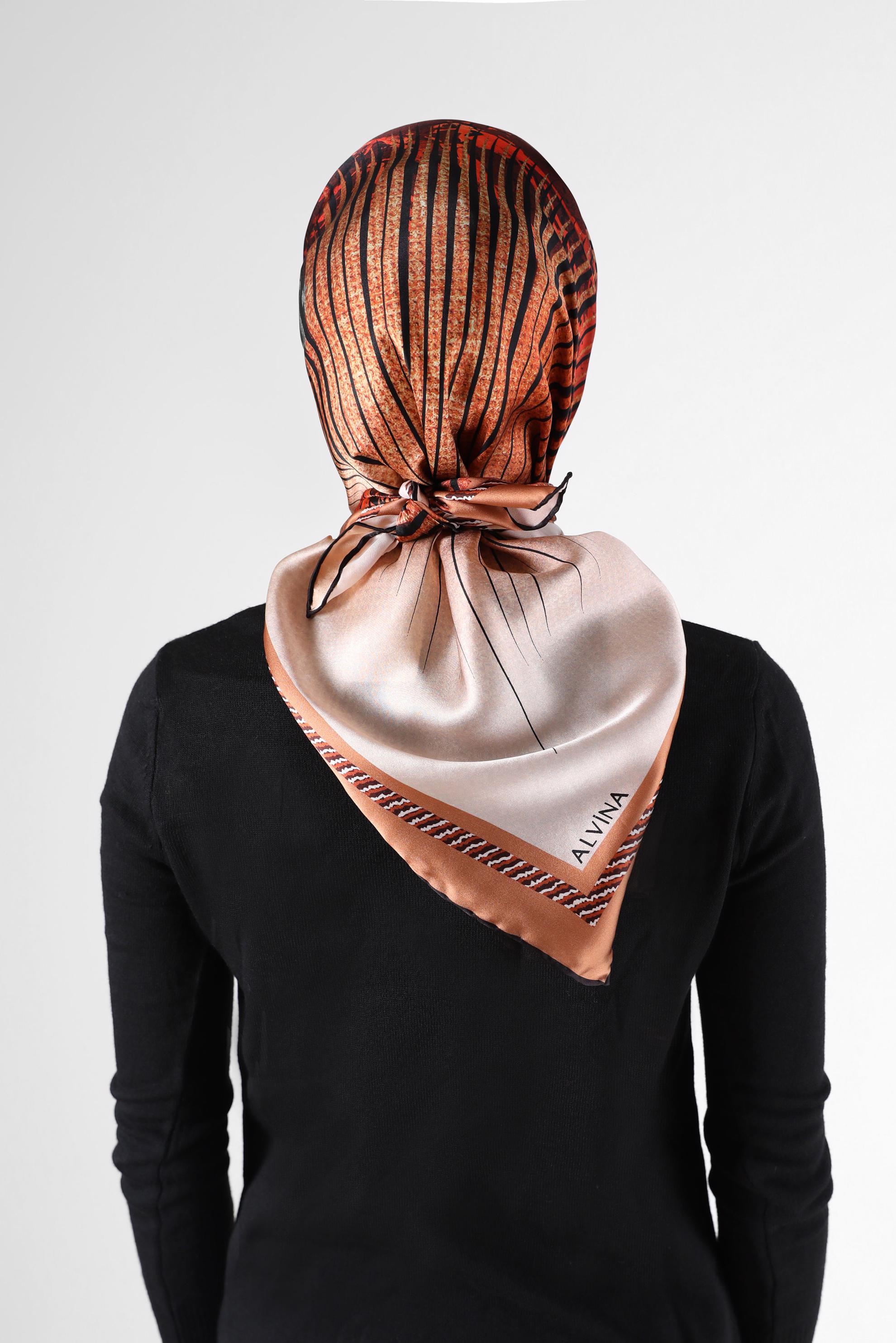 Tesettür giyim PUDRA ALVİNA DESENLİ İPEK EŞARP 23901 