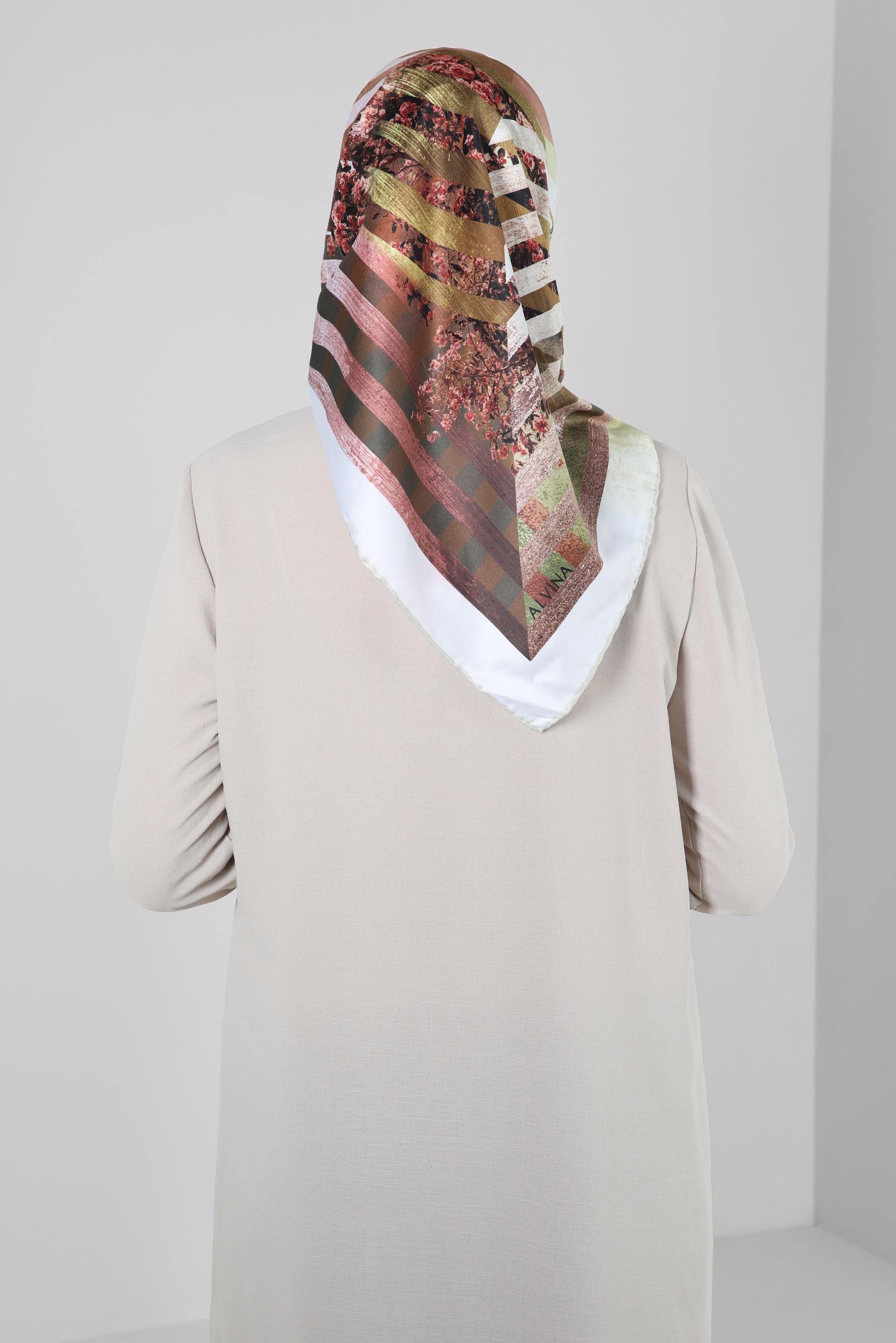 Tesettür giyim ALTIN ALVİNA DESENLİ DİJİTAL EŞARP 23987 