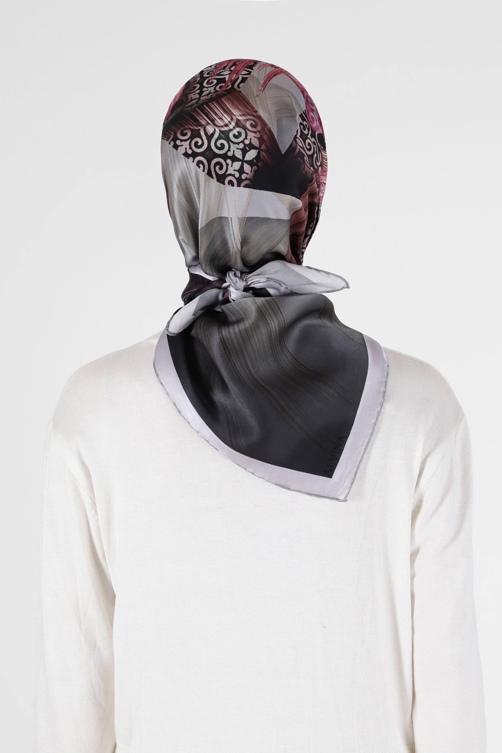 Tesettür giyim GÜMÜŞ ALVİNA DESENLİ İPEK EŞARP 23994 