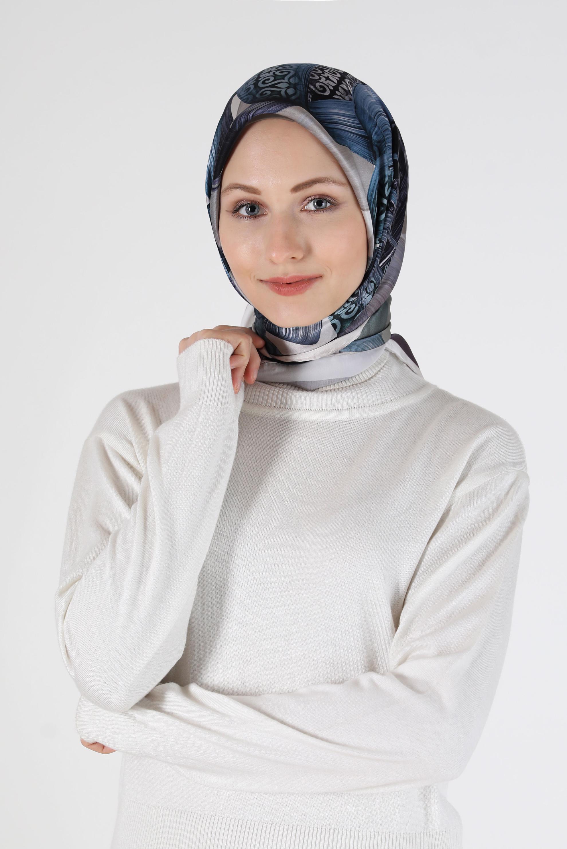 Tesettür giyim BEJ ALVİNA DESENLİ İPEK EŞARP 23994 