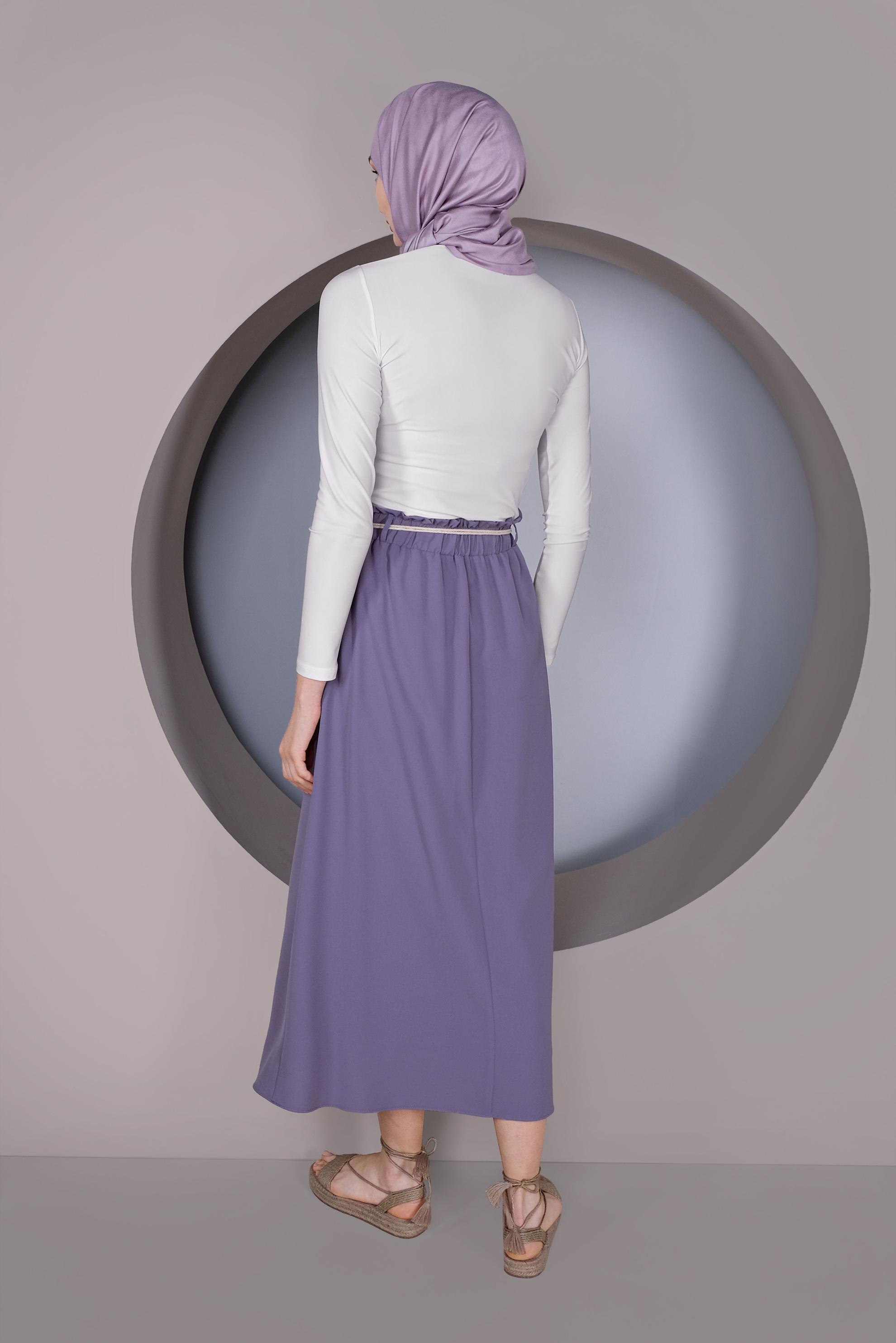 Tesettür giyim MOR DÜĞME DETAYLI BELDEN BÜZGÜLÜ ETEK 60142