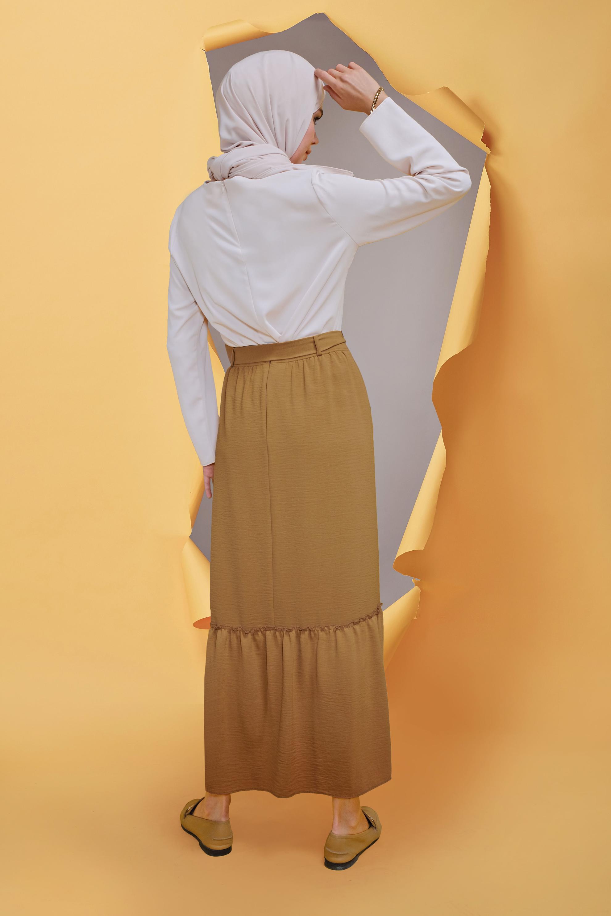 Tesettür giyim SARI DÜĞME DETAYLI AEROBİN ETEK 60163