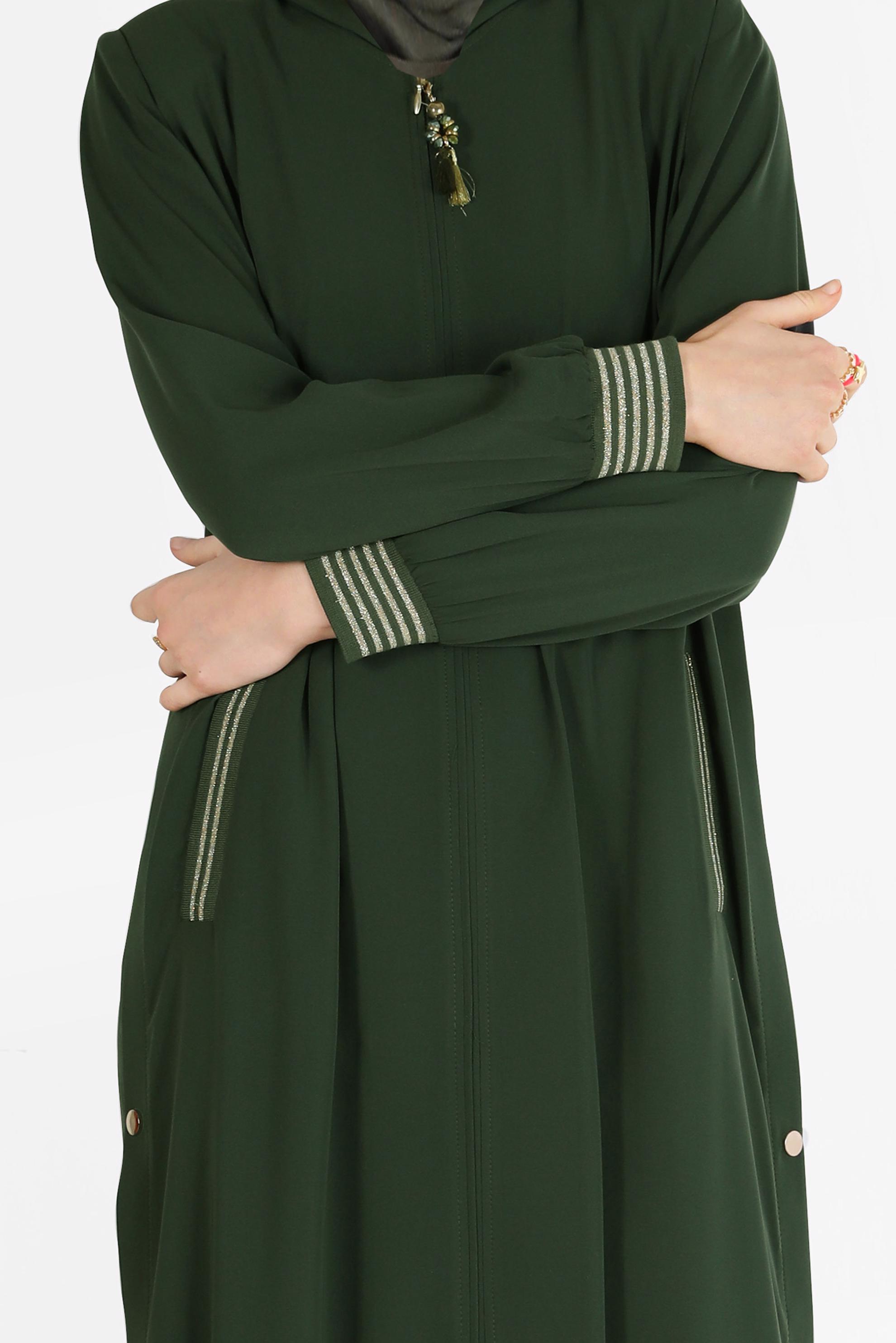 Tesettür giyim HAKİ ÇITÇIT DETAYLI FERMUARLI FERACE 80027  