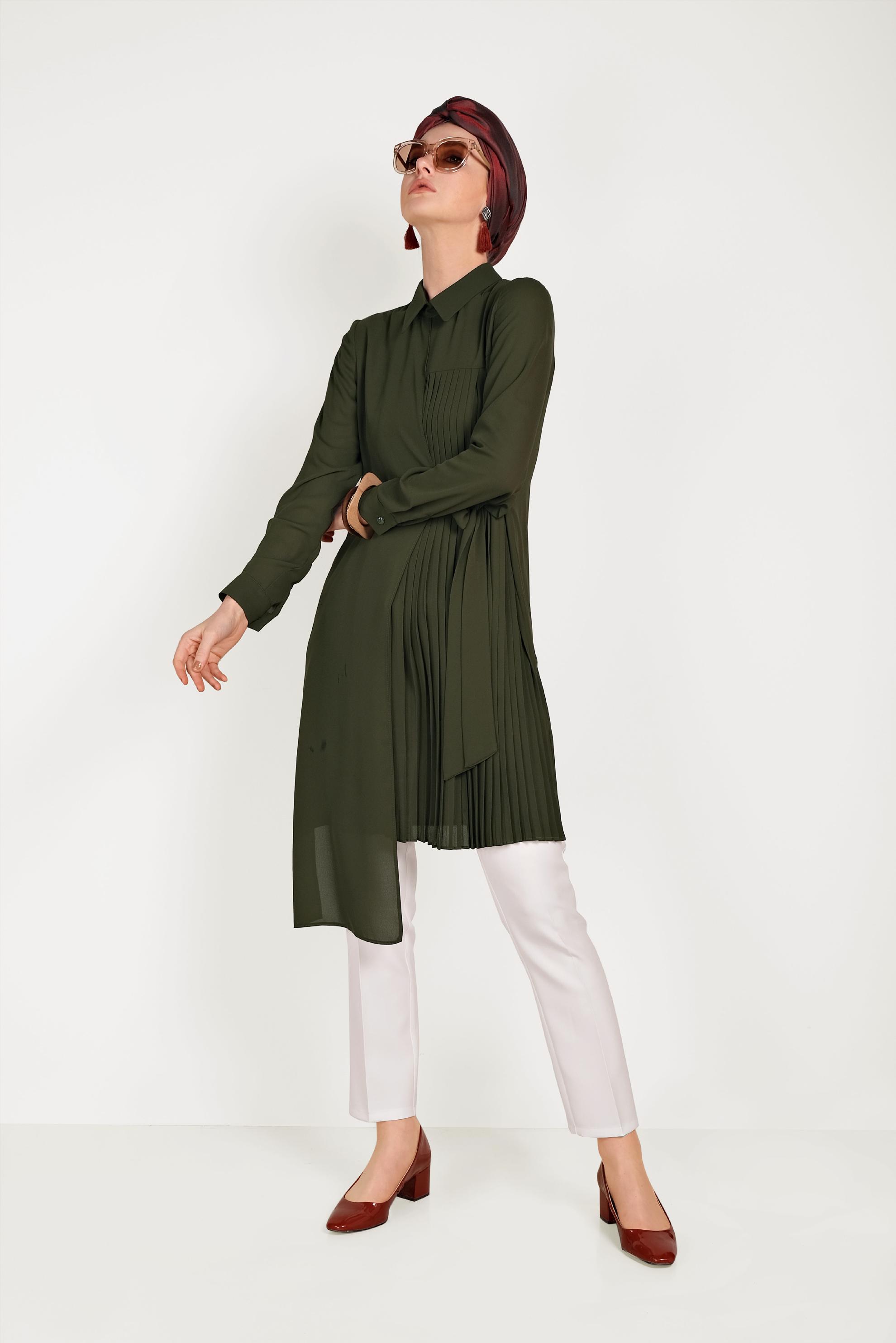 Tesettür giyim BEYAZ DAR PAÇA KUMAŞ PANTOLON 70052