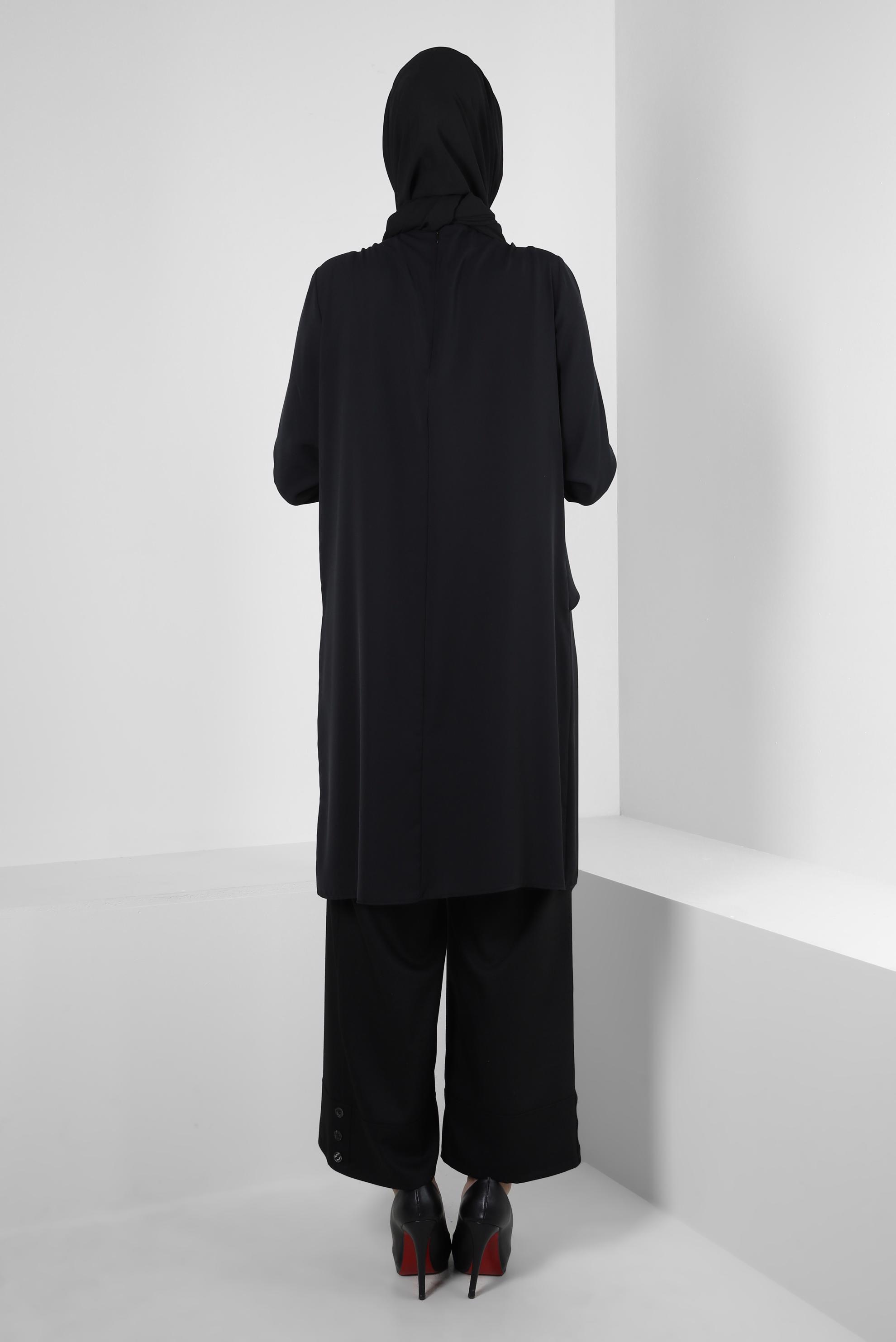 Tesettür giyim SİYAH DÜĞME DETAYLI GENİŞ PAÇA PANTOLON 70177