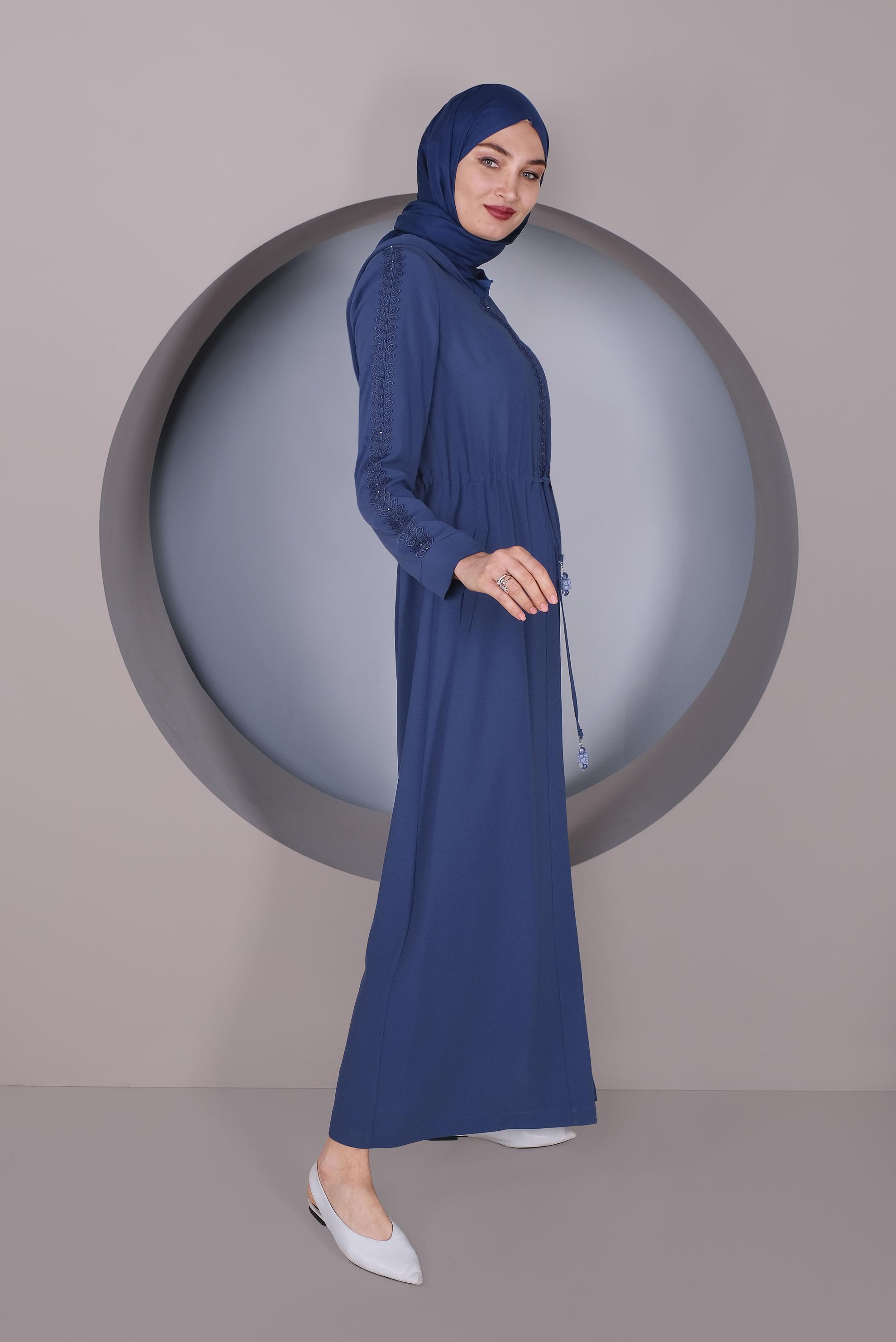 Tesettür giyim LACİVERT KAPÜŞONLU GİZLİ DÜĞMELİ PARDESÜ 10237