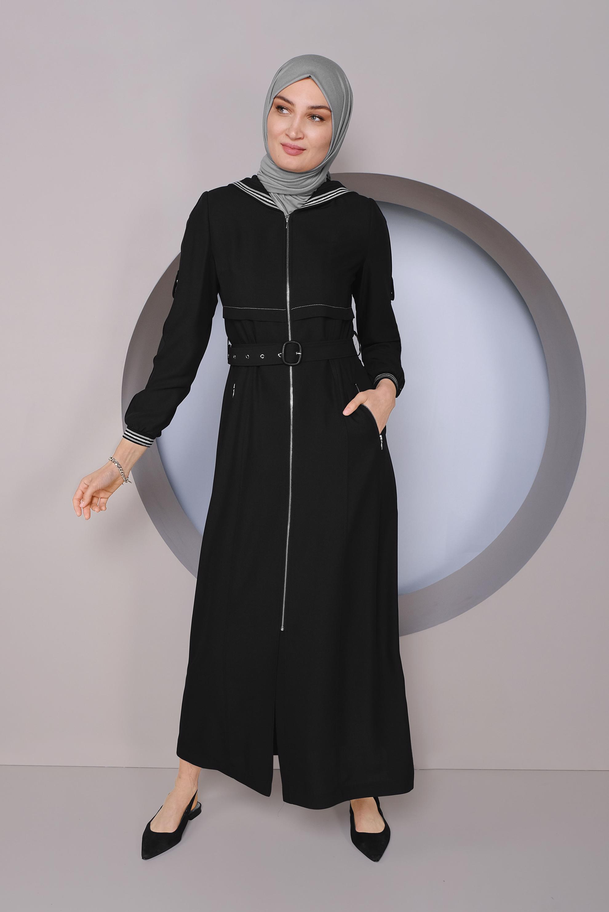 Tesettür giyim SİYAH KAPÜŞONLU KEMERLİ PARDESÜ 10321 