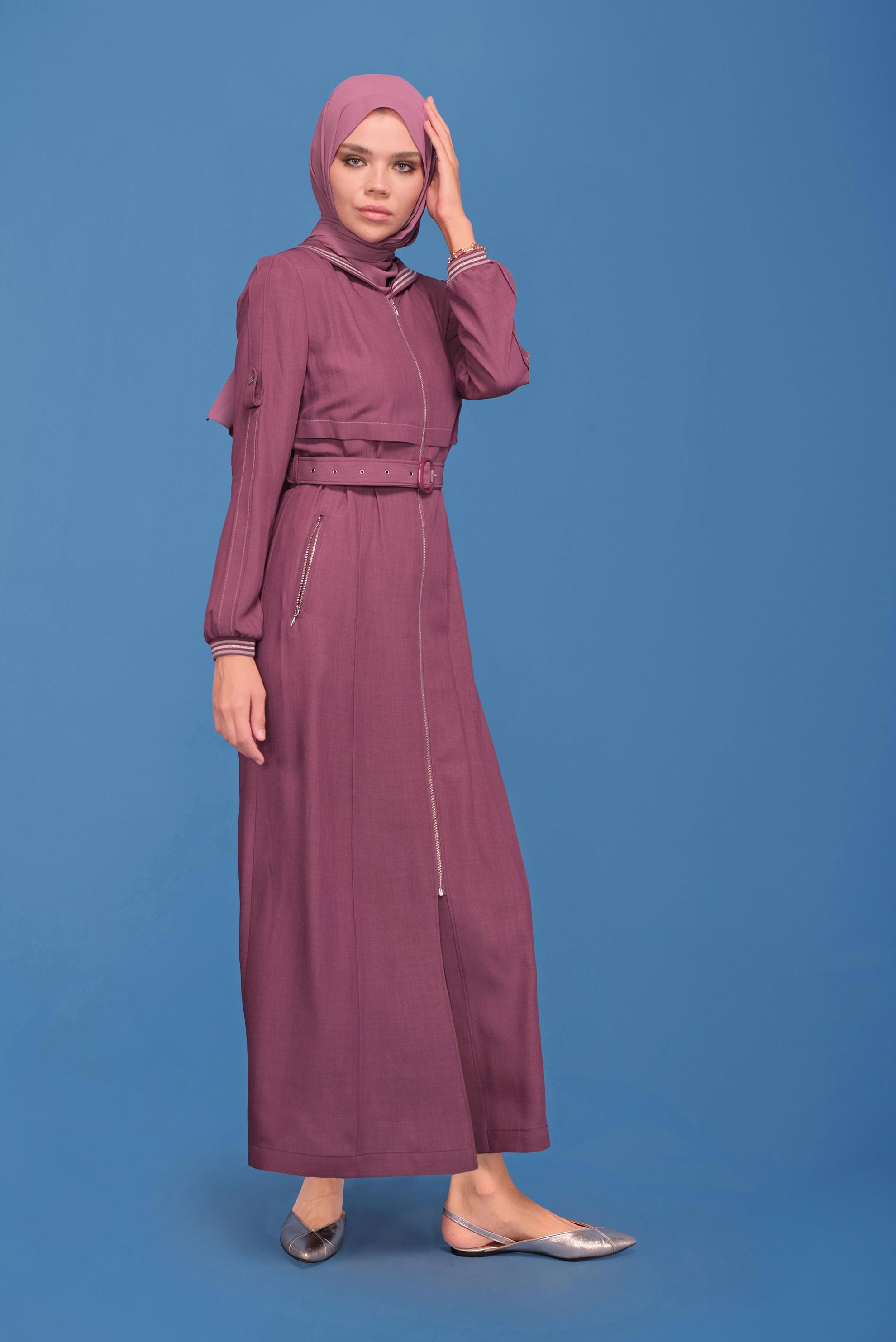 Tesettür giyim PEMBE KAPÜŞONLU KEMERLİ PARDESÜ 10321 