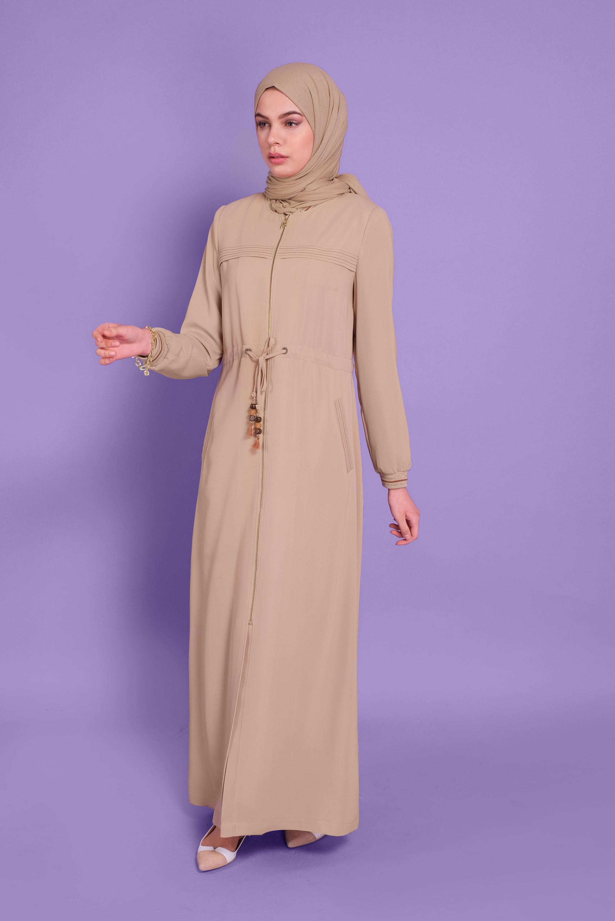 Tesettür giyim KAHVE BAĞCIKLARI BONCUKLU FERMUARLI PARDESÜ 10330 