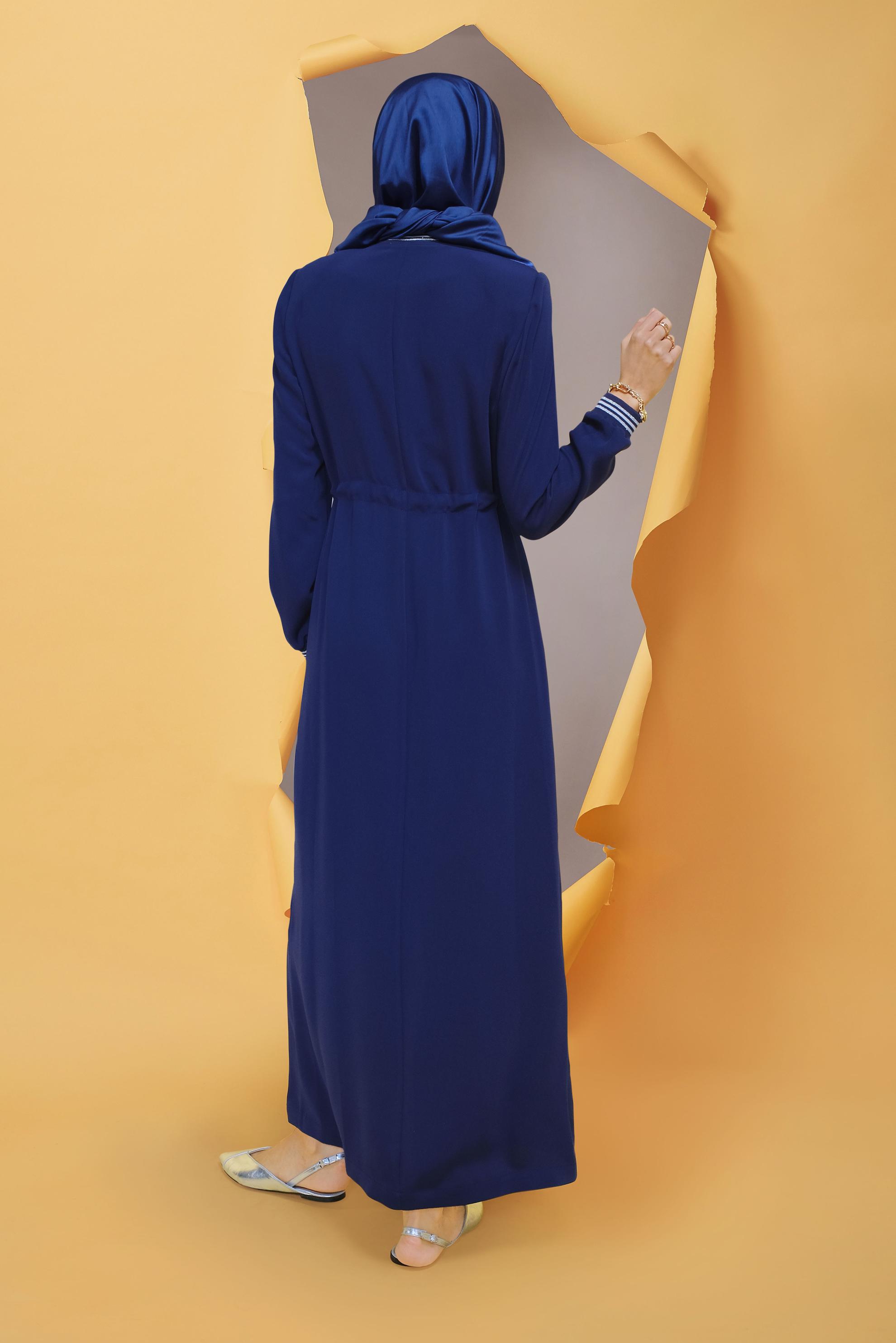 Tesettür giyim LACİVERT BAĞCIKLARI BONCUKLU FERMUARLI PARDESÜ 10330 