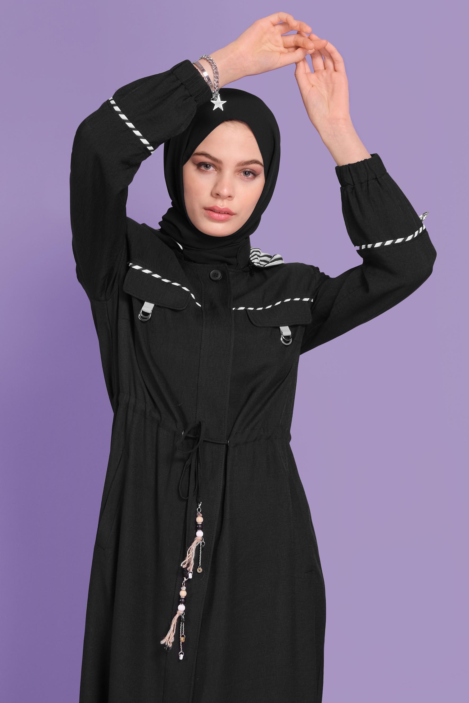 Tesettür giyim SİYAH  BONCUK AKSESUARLI  ÇİZGİLİ PARDESÜ  10339 