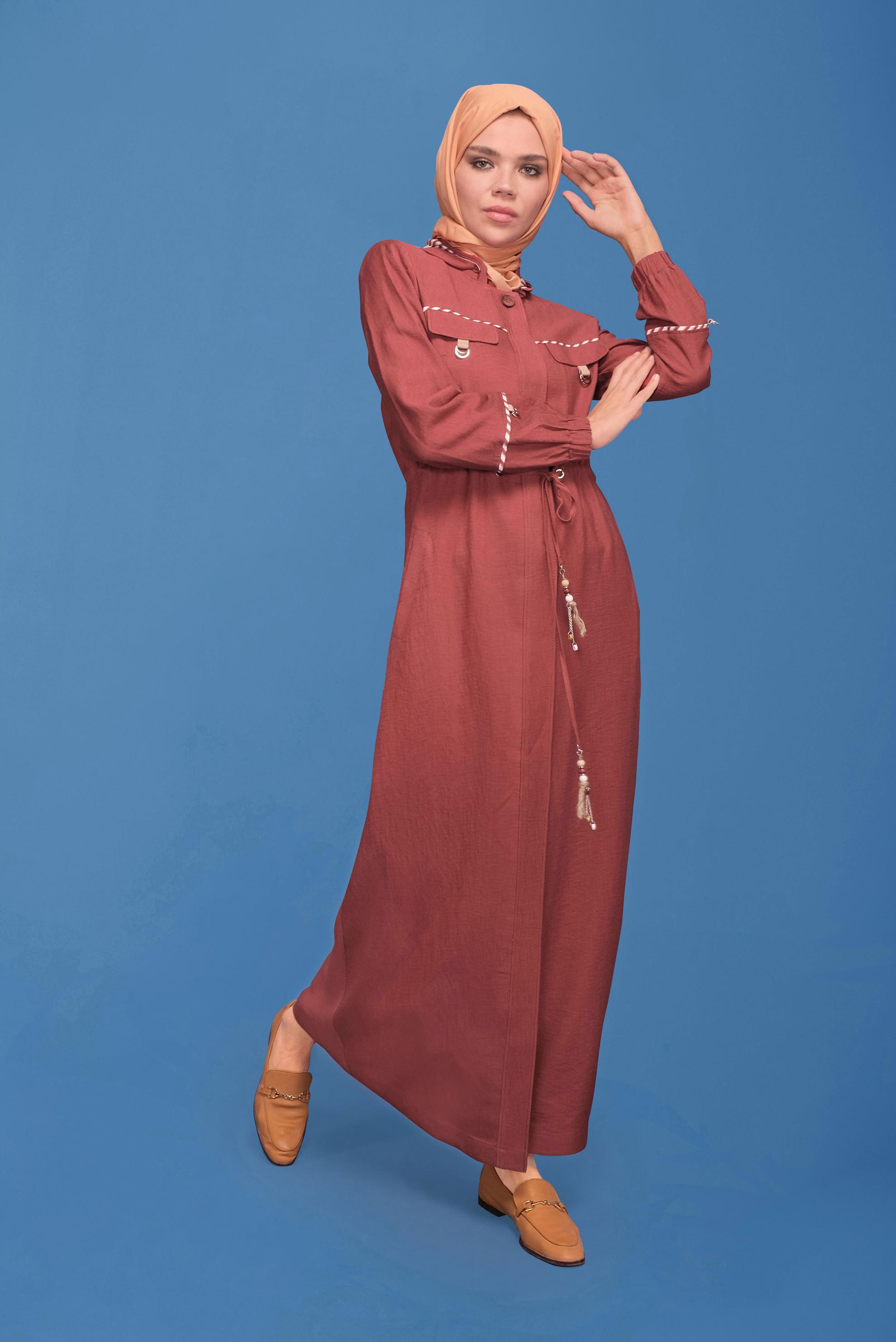 Tesettür giyim BORDO  BONCUK AKSESUARLI  ÇİZGİLİ PARDESÜ  10339 