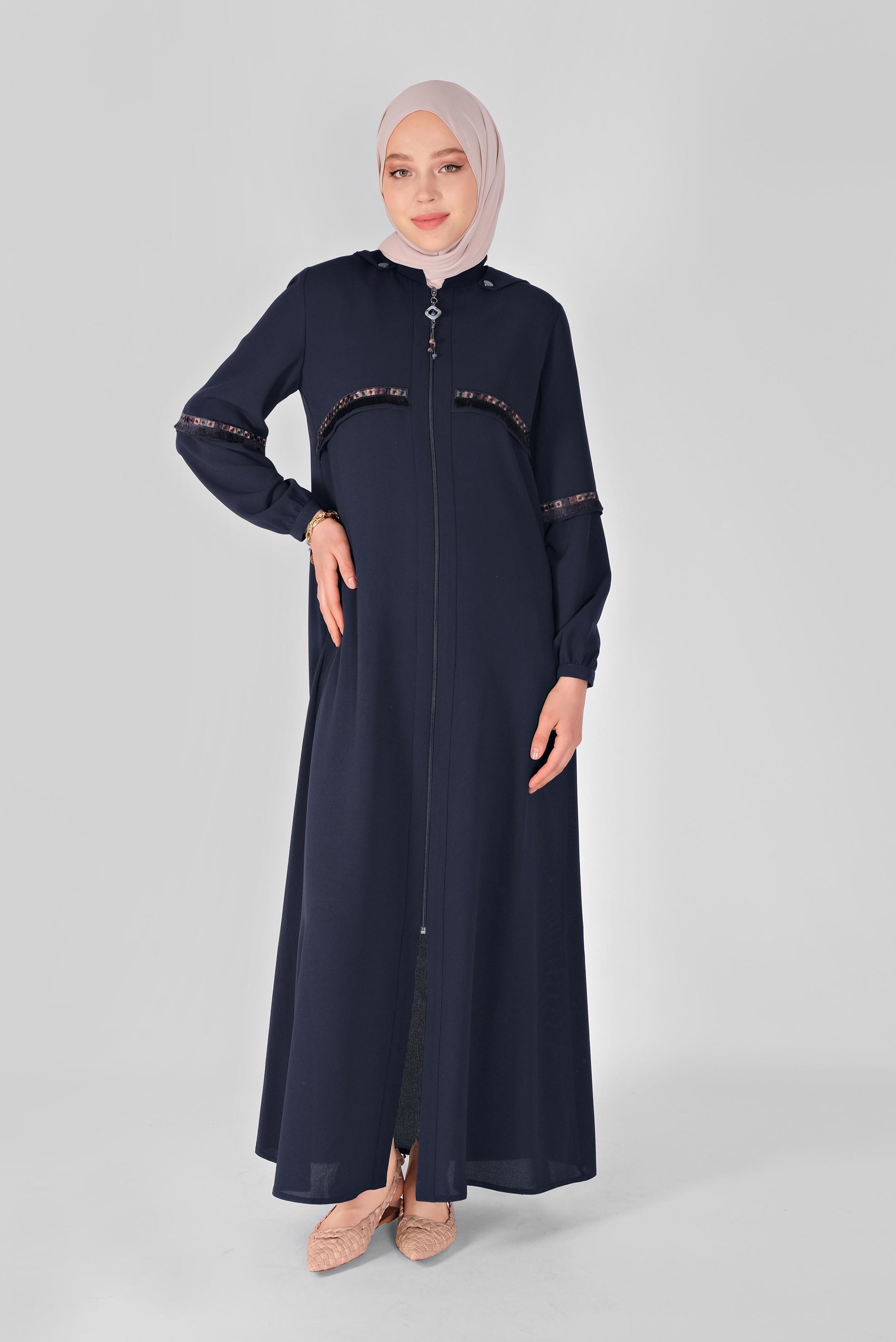 Tesettür giyim LACİVERT PÜSKÜL VE NAKIŞ DETAYLI PARDESÜ 10350 