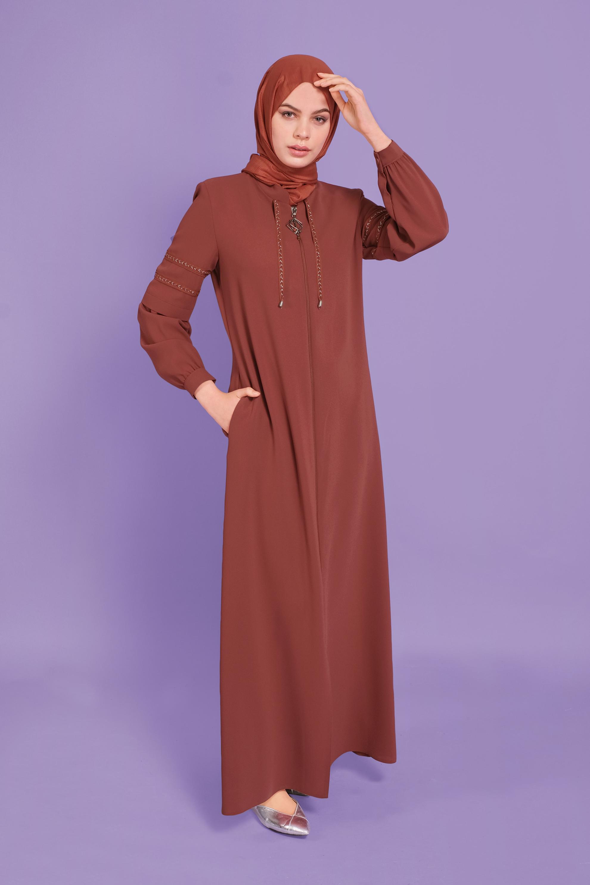 Tesettür giyim TABA ŞERİT DETAYLI FERMUARLI PARDESÜ 10356 