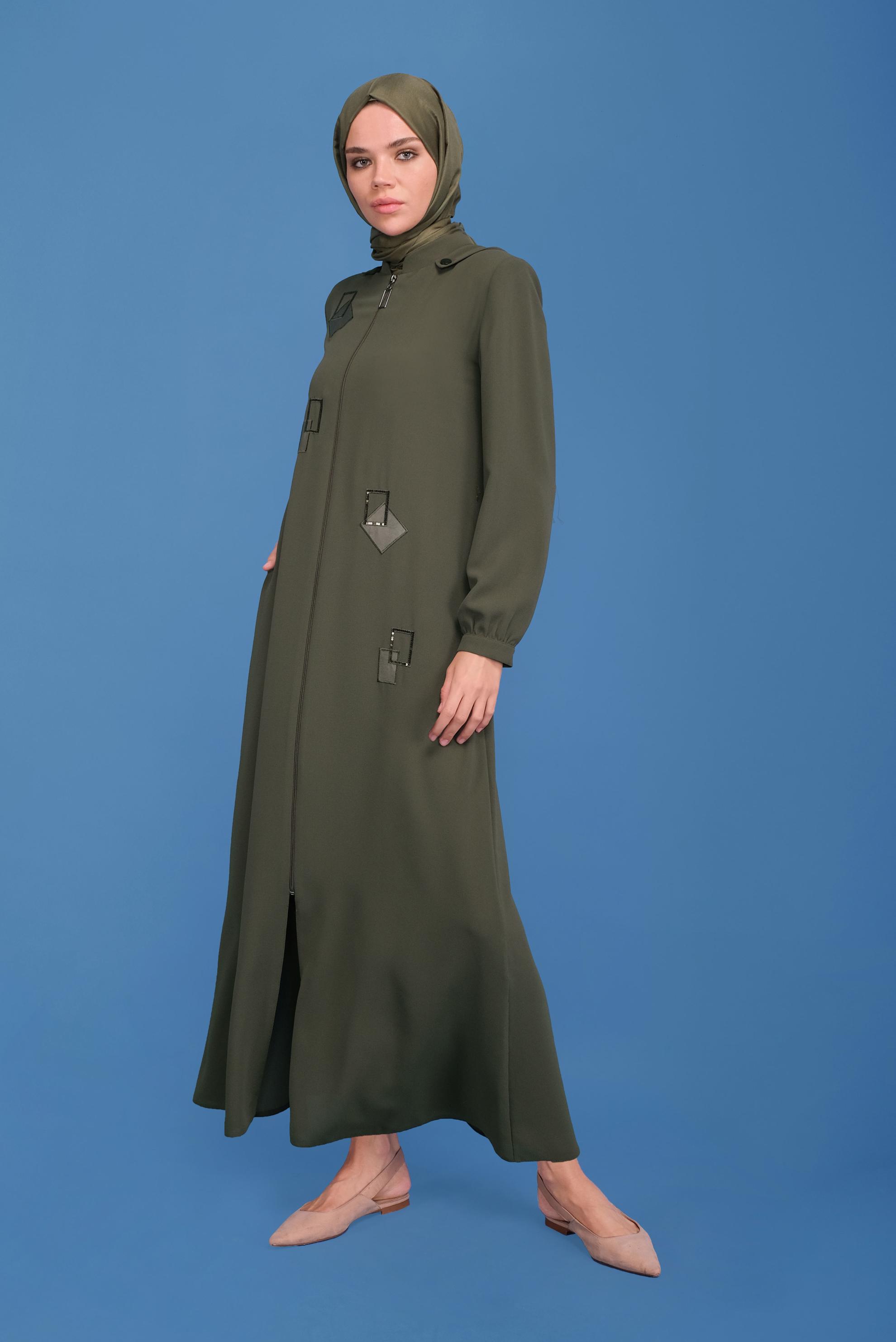 Tesettür giyim HAKİ PULLU NAKIŞLI CEP DETAYLI PARDESÜ 10359 