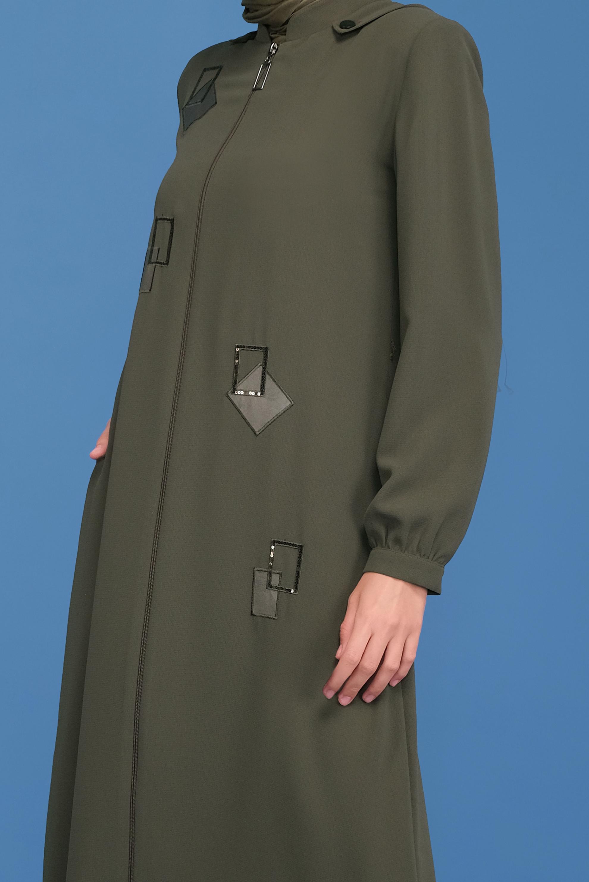 Tesettür giyim HAKİ PULLU NAKIŞLI CEP DETAYLI PARDESÜ 10359 