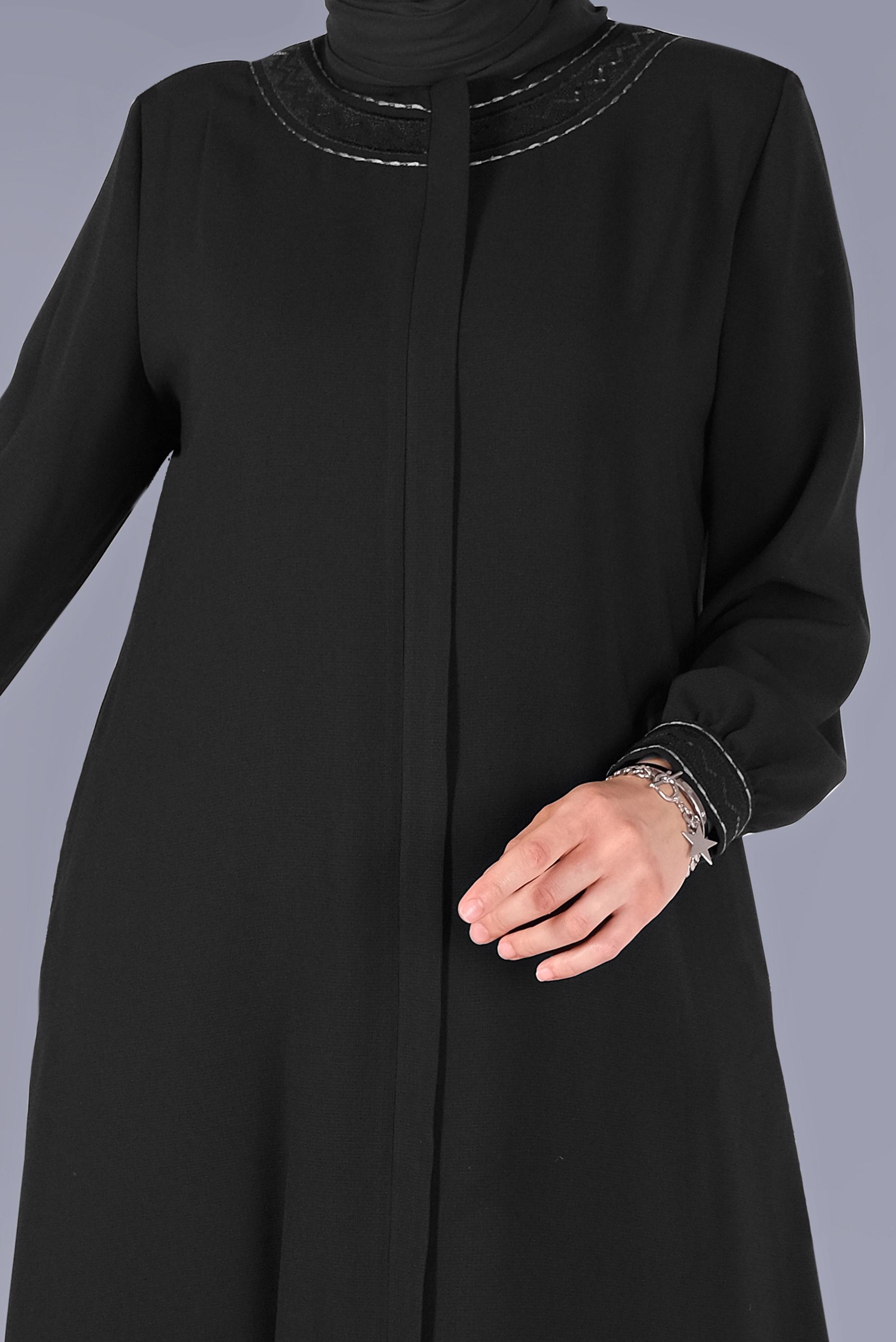 Tesettür giyim SİYAH MANŞETLERİ NAKIŞLI PARDESÜ 10364 