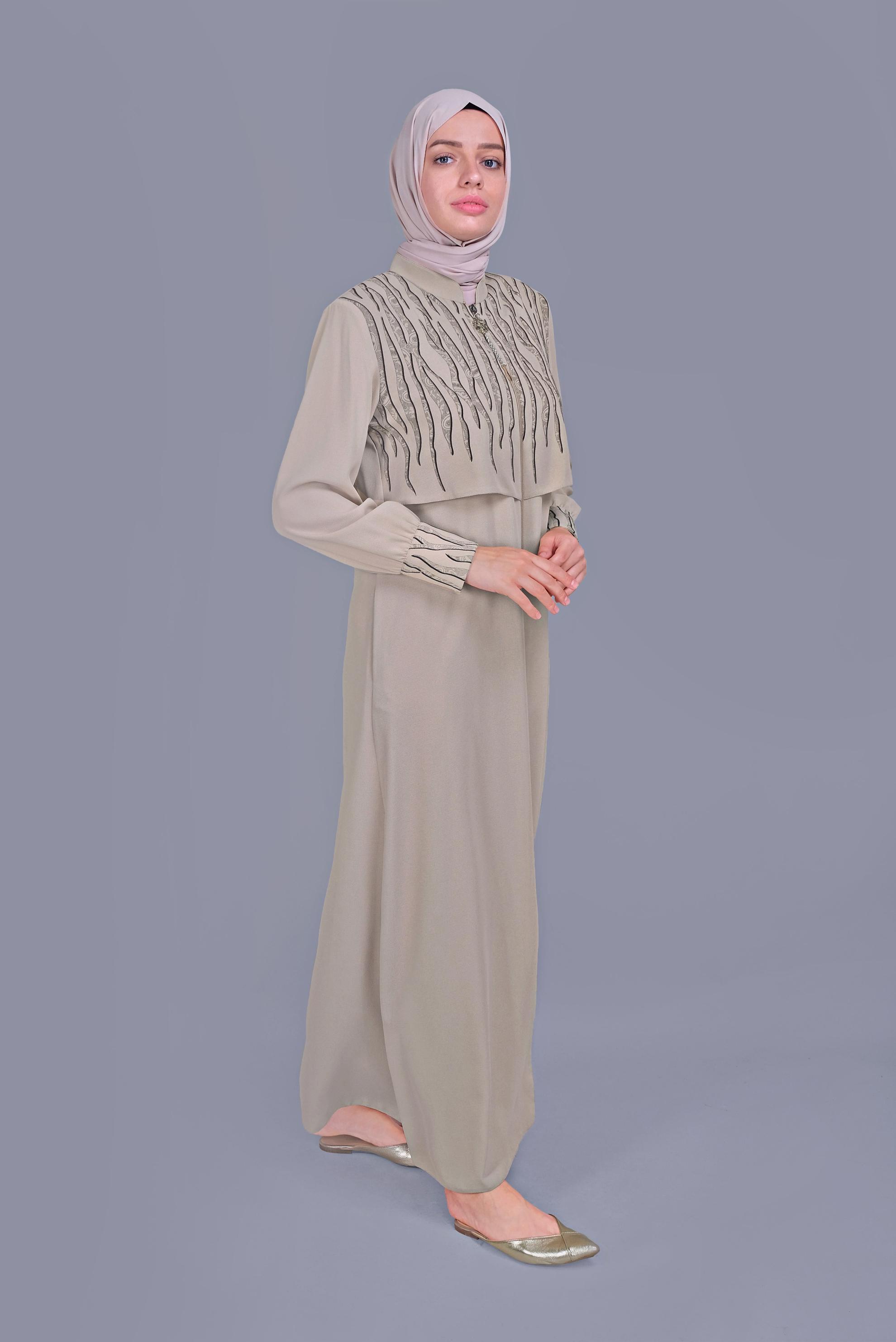 Vêtements hijab BEIGE COUCHE DE FINITION FERMETURE ÉCLAIR AVEC DÉTAIL IMPRIMÉ 10365 