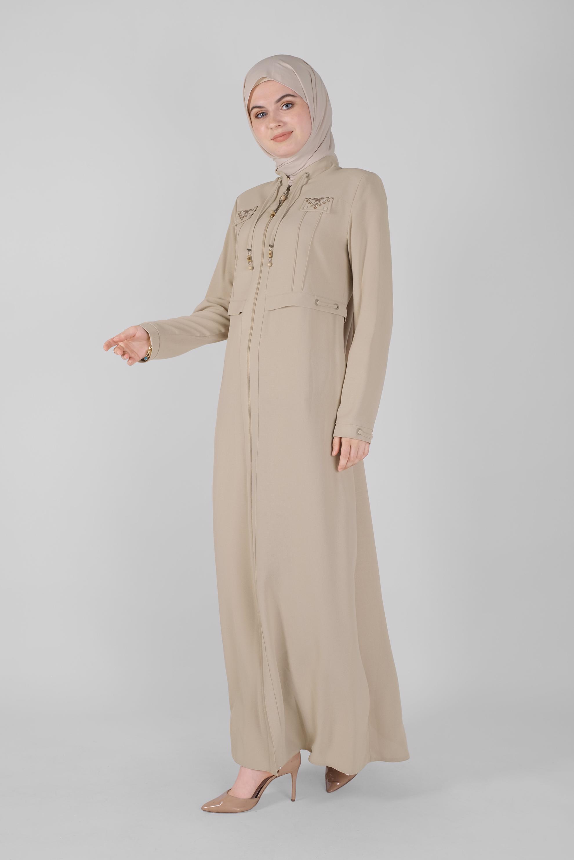 Tesettür giyim BEJ NAKIŞLI FERMUARLI PARDESÜ 10367 