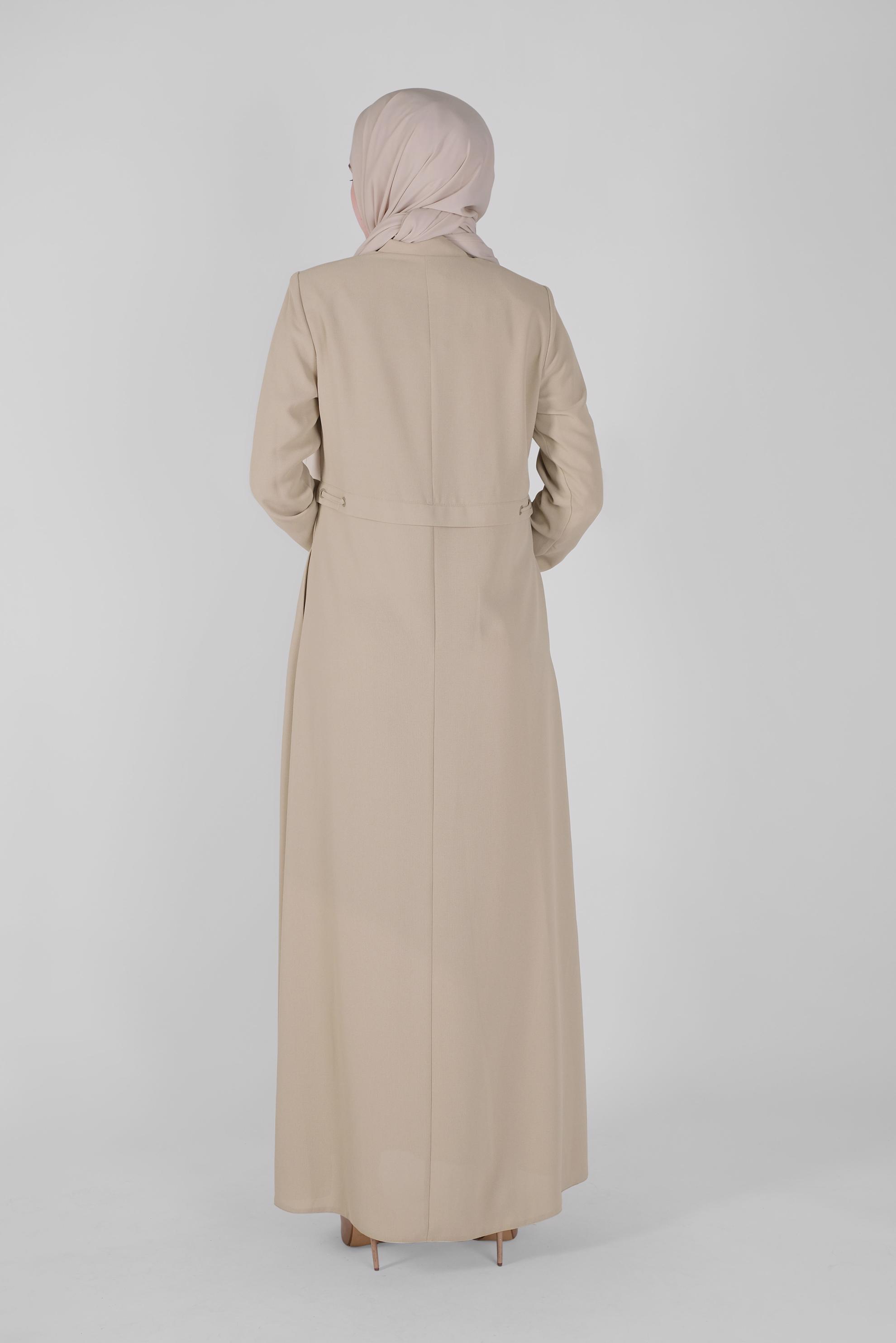 Tesettür giyim BEJ NAKIŞLI FERMUARLI PARDESÜ 10367 