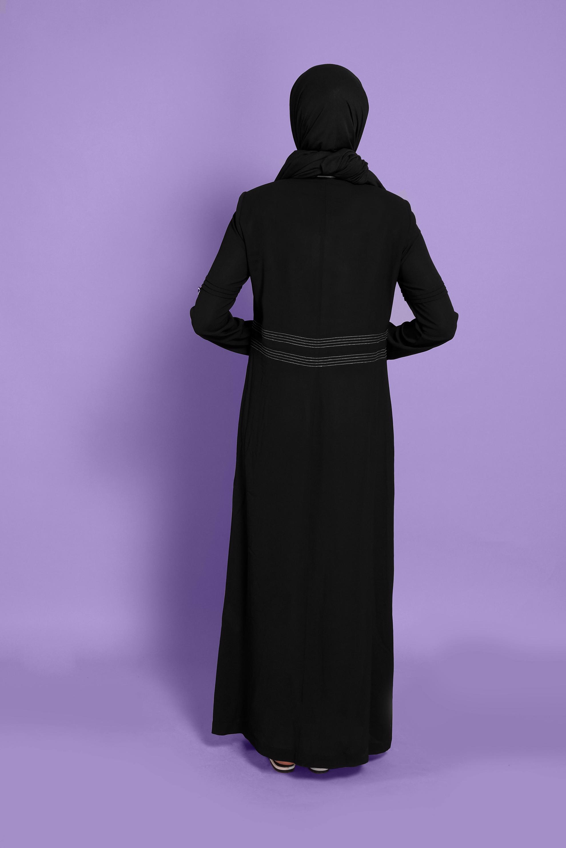 Tesettür giyim SİYAH 	MANŞETLERİ LASTİKLİ BAĞCIKLI PARDESÜ 10385 