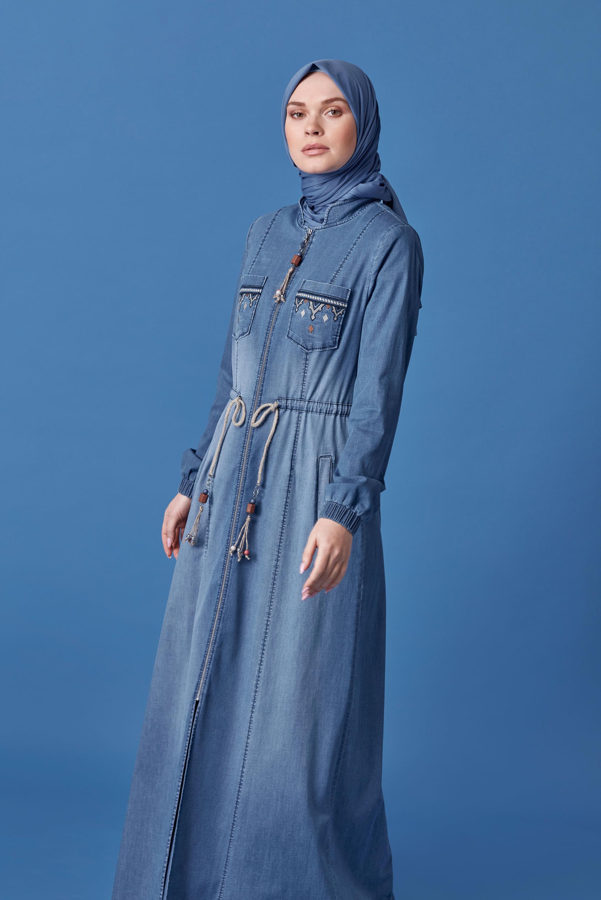 Tesettür giyim LACİVERT NAKIŞ İŞLEMELİ DENİM PARDESÜ 10387