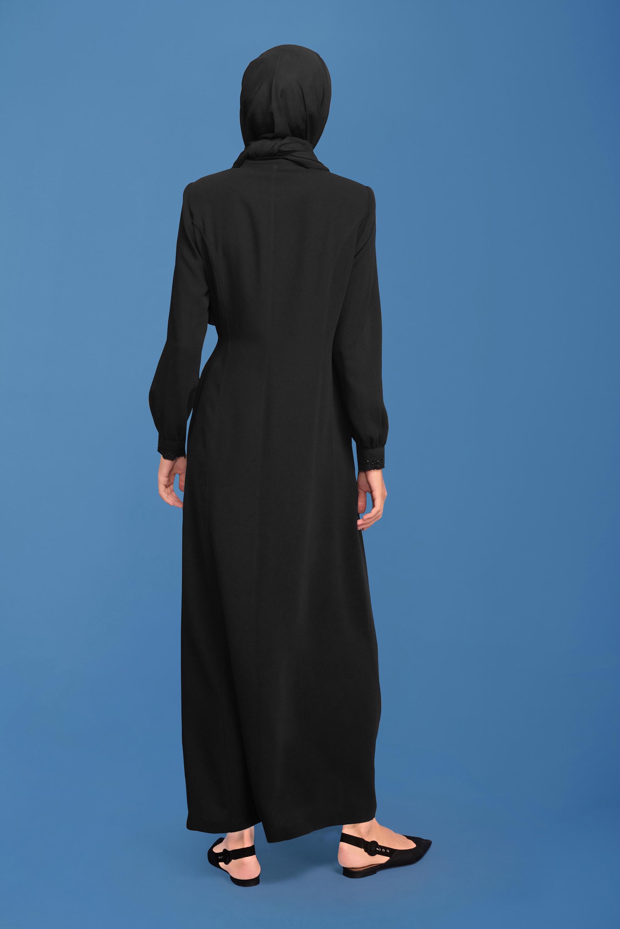 Tesettür giyim SİYAH İŞLEME DETAYLI BAĞLAMALI PARDESÜ 10400