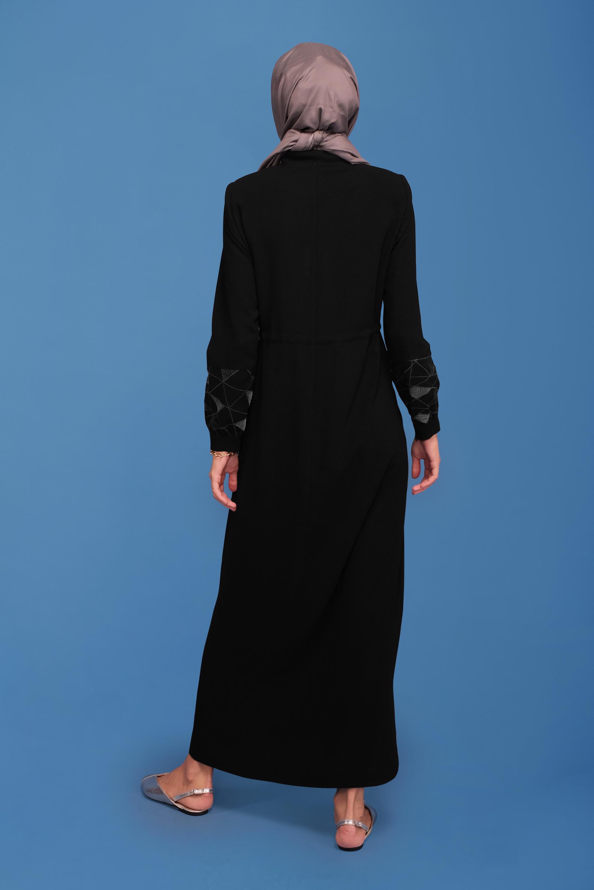 Tesettür giyim SİYAH NAKIŞ DETAYLI PARDESÜ 10403 