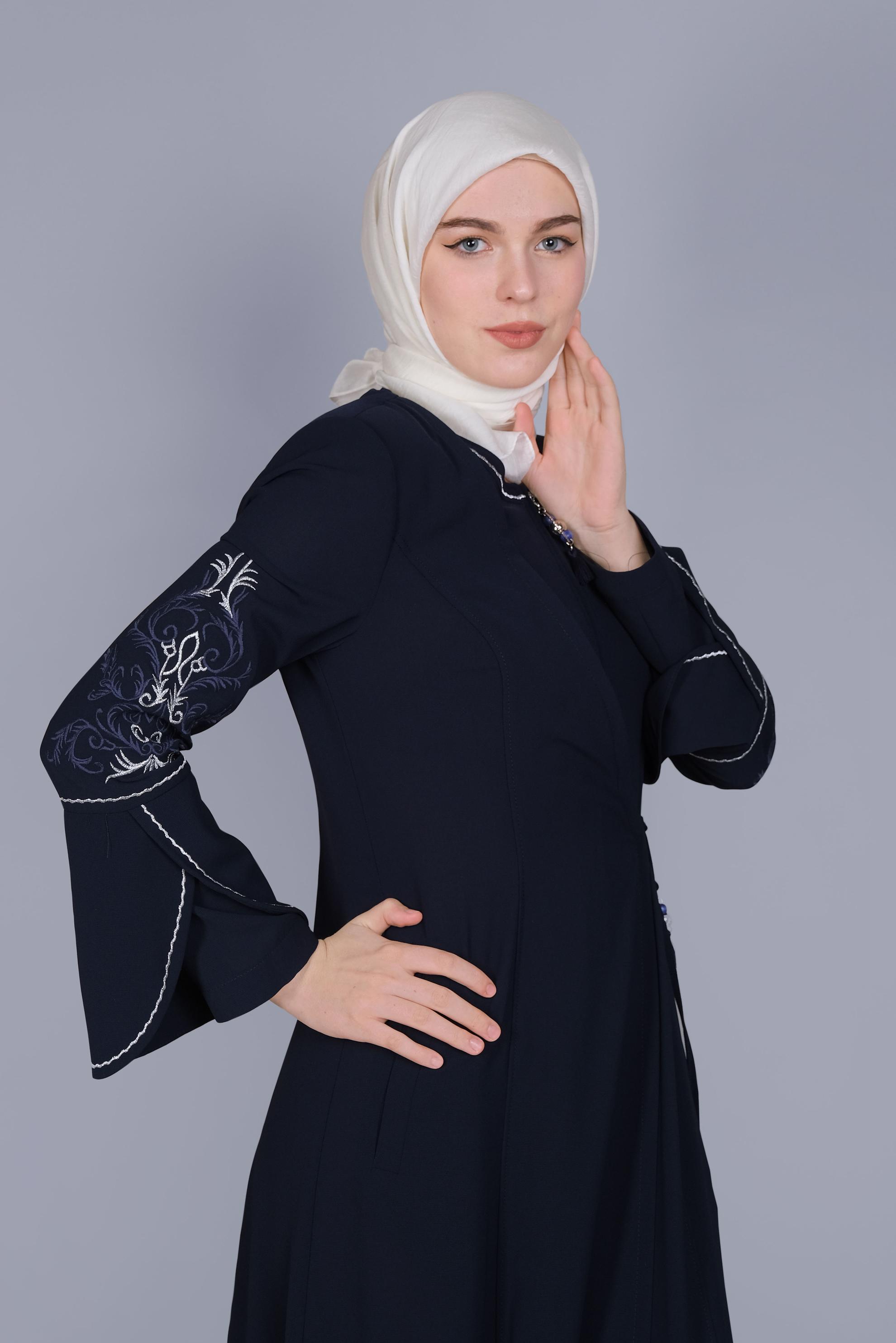 Tesettür giyim LACİVERT İSPANYOL KOL NAKIŞLI PARDESÜ 10411 
