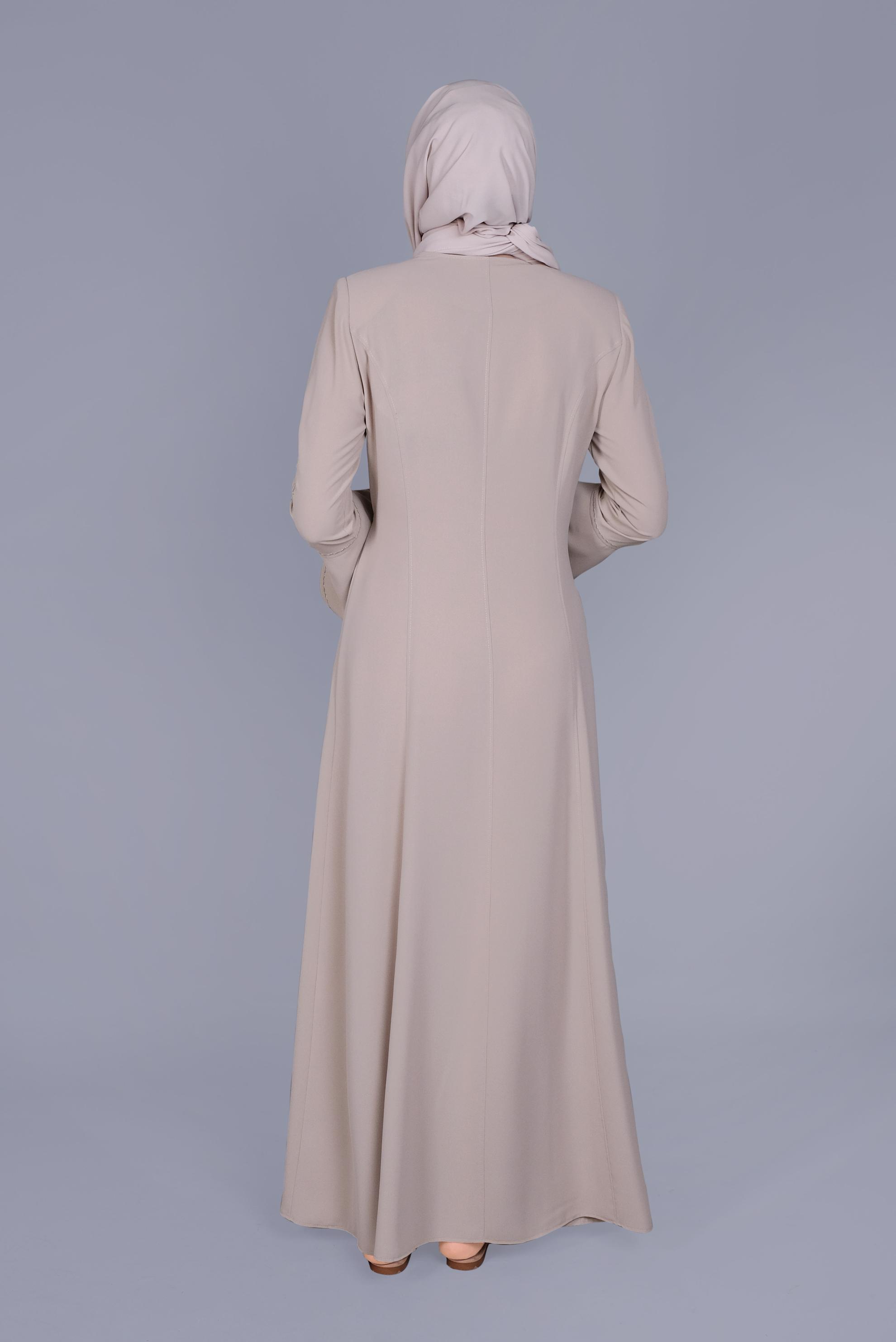 Tesettür giyim BEJ İSPANYOL KOL NAKIŞLI PARDESÜ 10411 