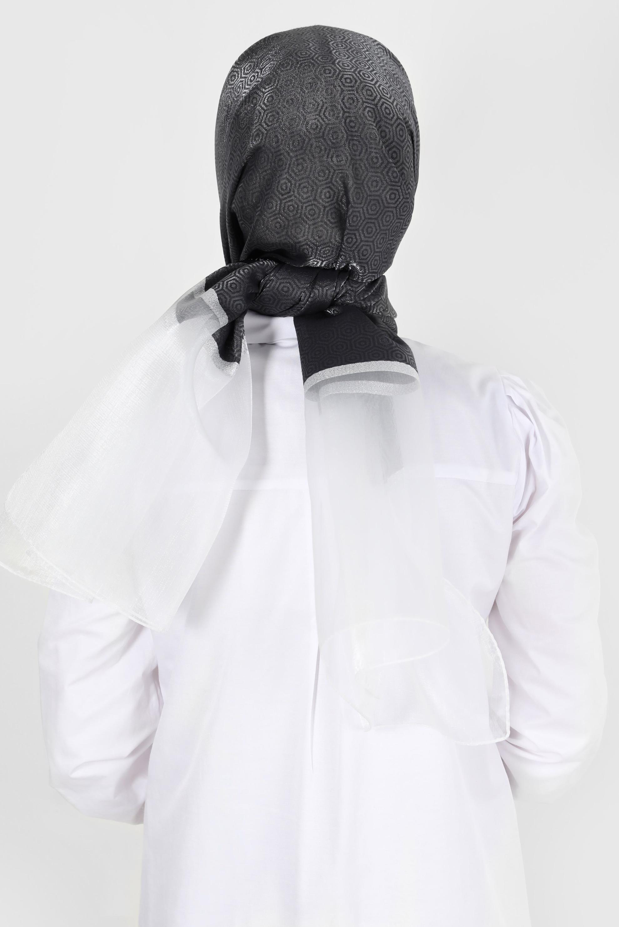 Tesettür giyim GÜMÜŞ ALVİNA ŞAL 8065 