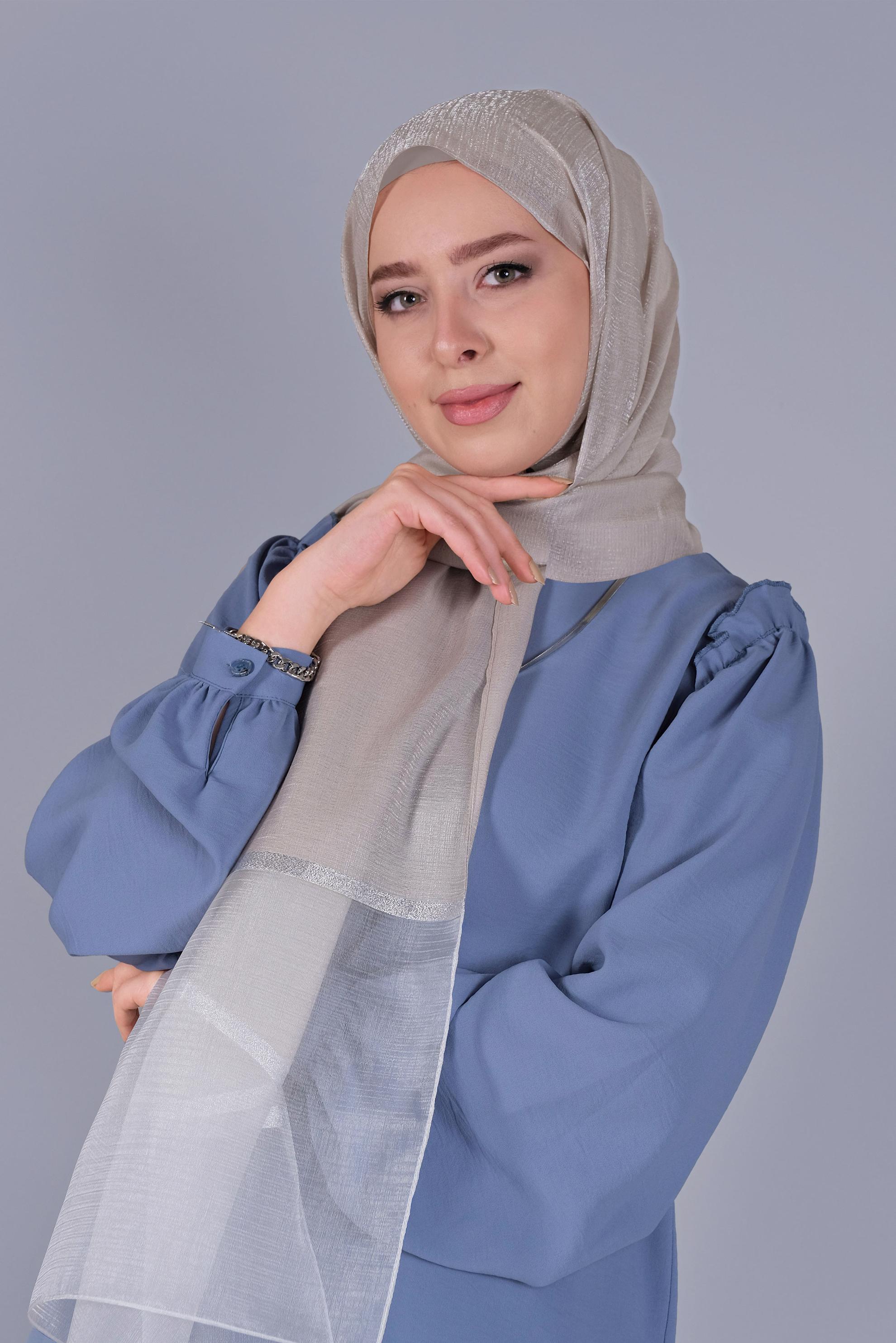 Tesettür giyim BEJ ALVİNA SİMLİ ORGANZE ŞAL 8066 