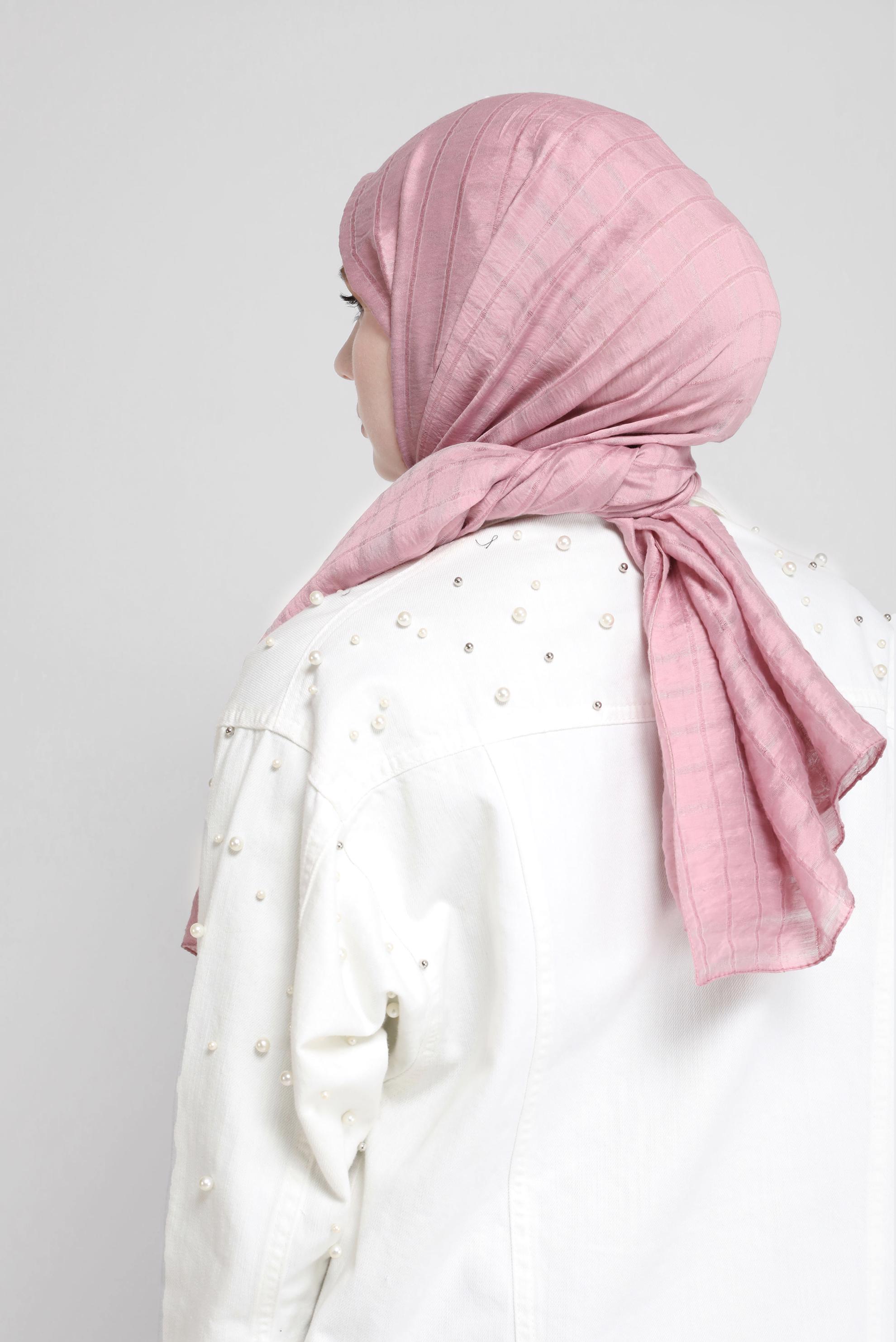 Tesettür giyim PUDRA ALVİNA KARE KUTU ŞAL 8069 