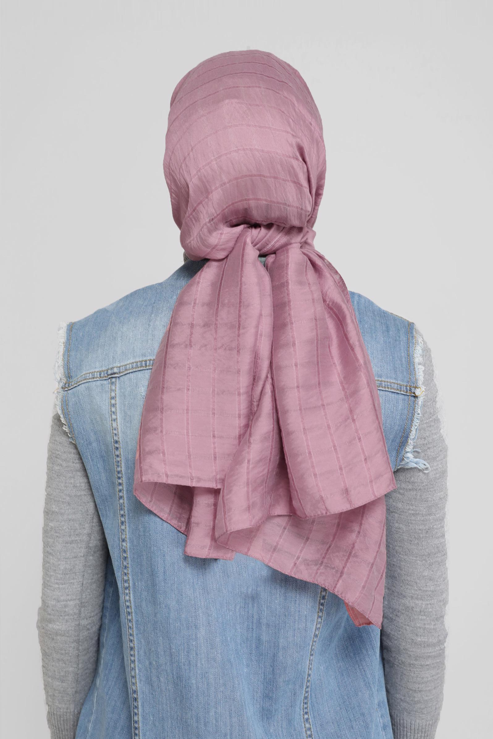 Tesettür giyim PEMBE ALVİNA KARE KUTU ŞAL 8069 