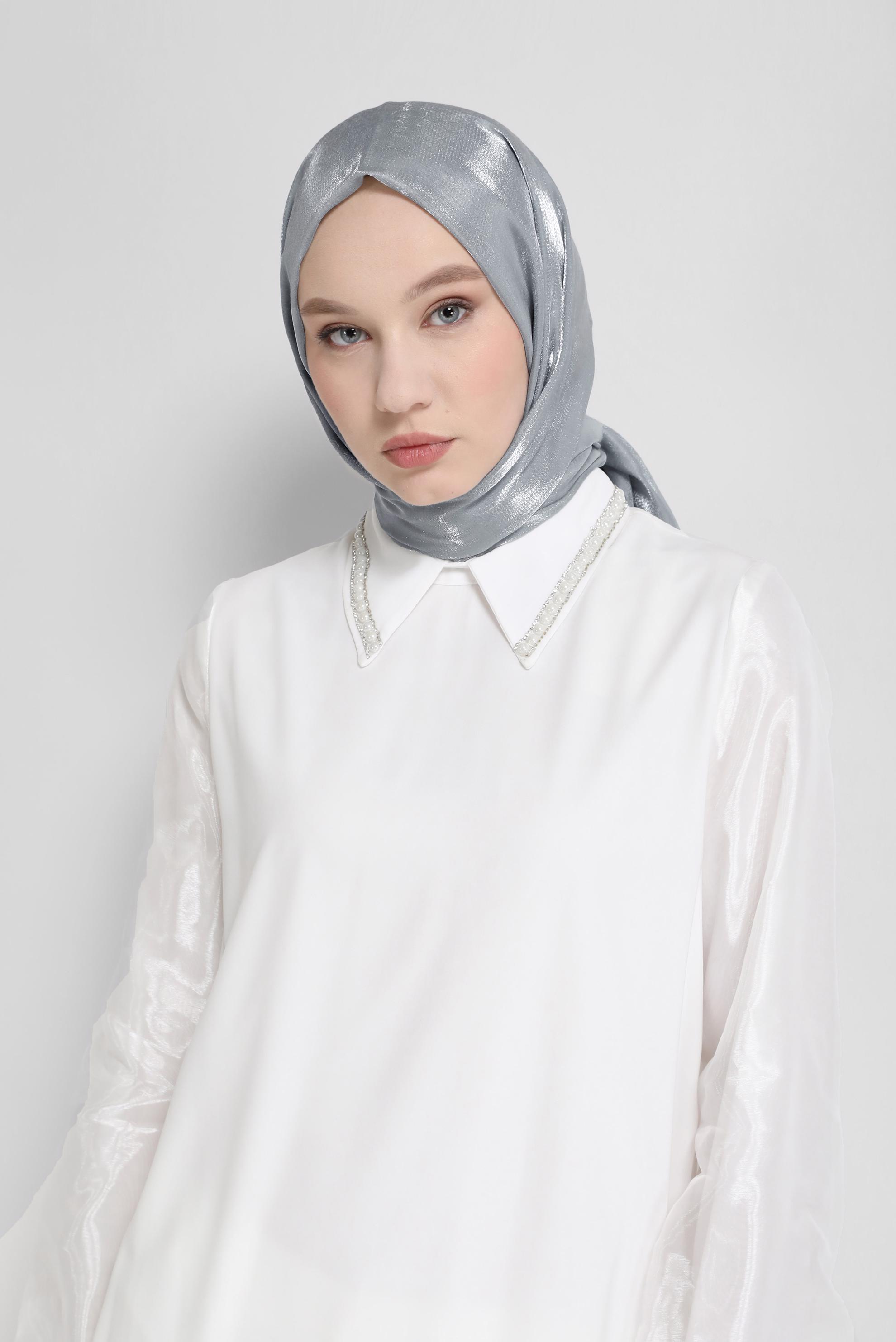 Tesettür giyim GÜMÜŞ ALVİNA ŞAL 8076 