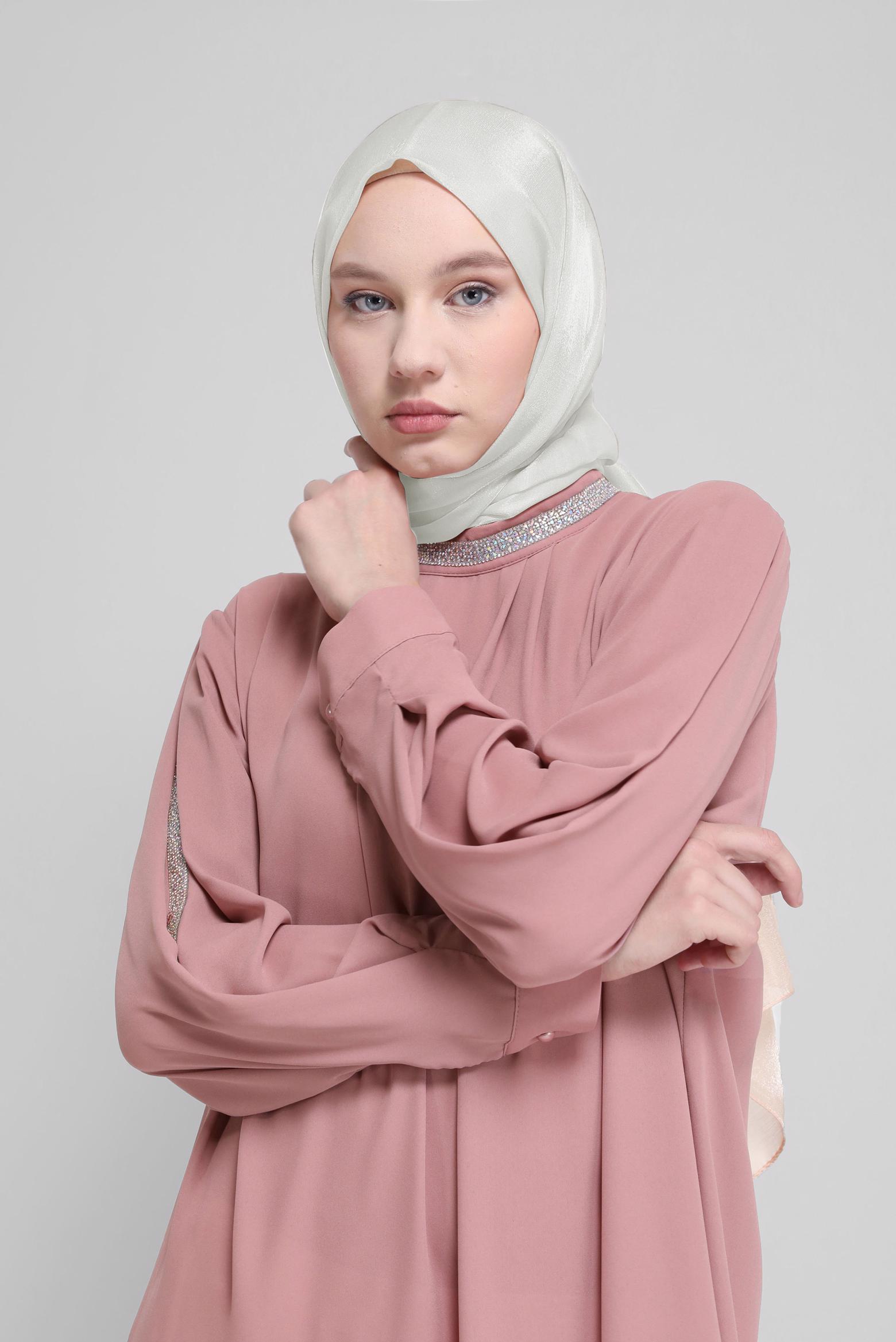 Tesettür giyim BEYAZ ALVİNA ŞAL 8076 