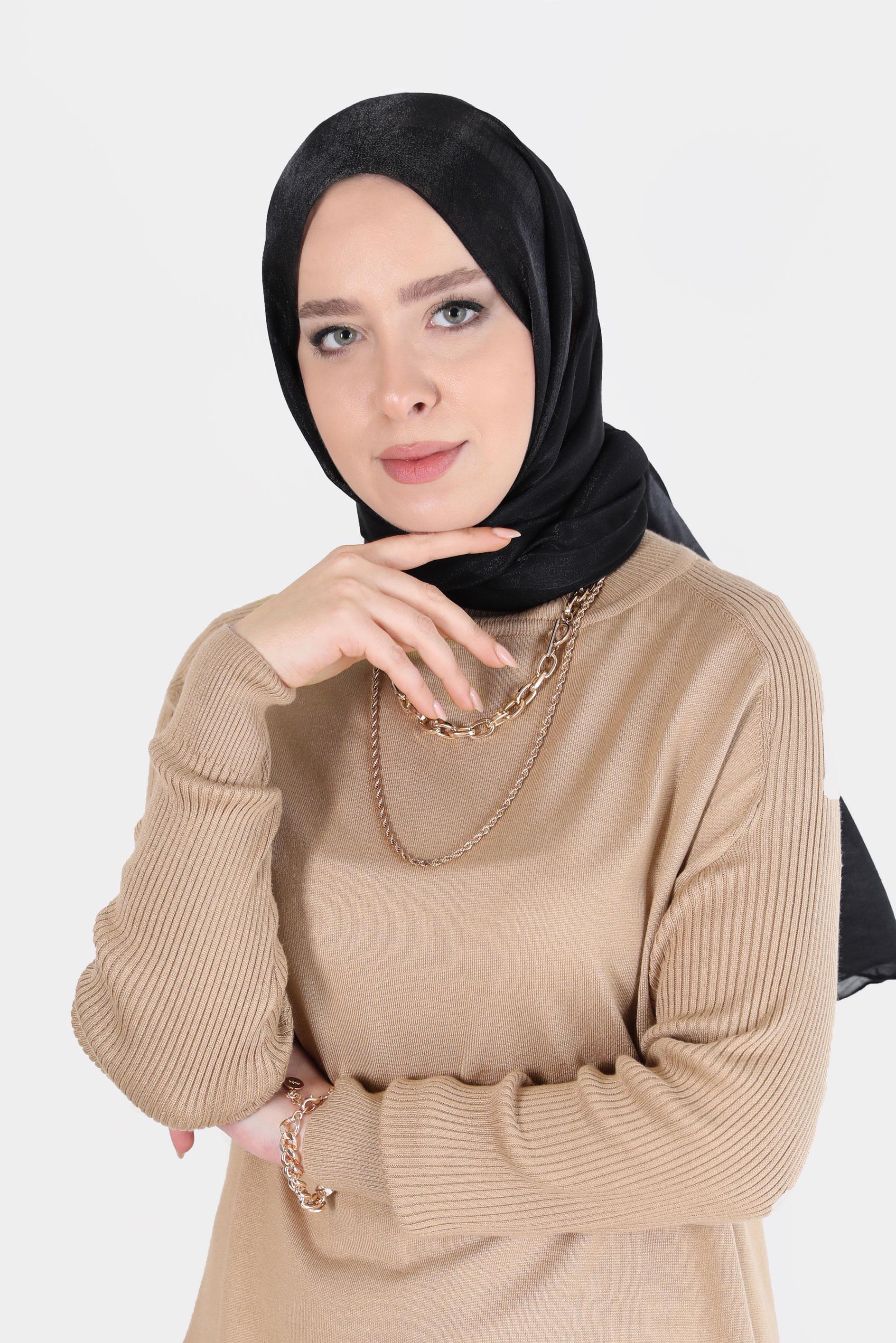 Tesettür giyim SİYAH ALVİNA YİRMİ DENYE SARIMLI EFEKTLİ ŞAL 8082 