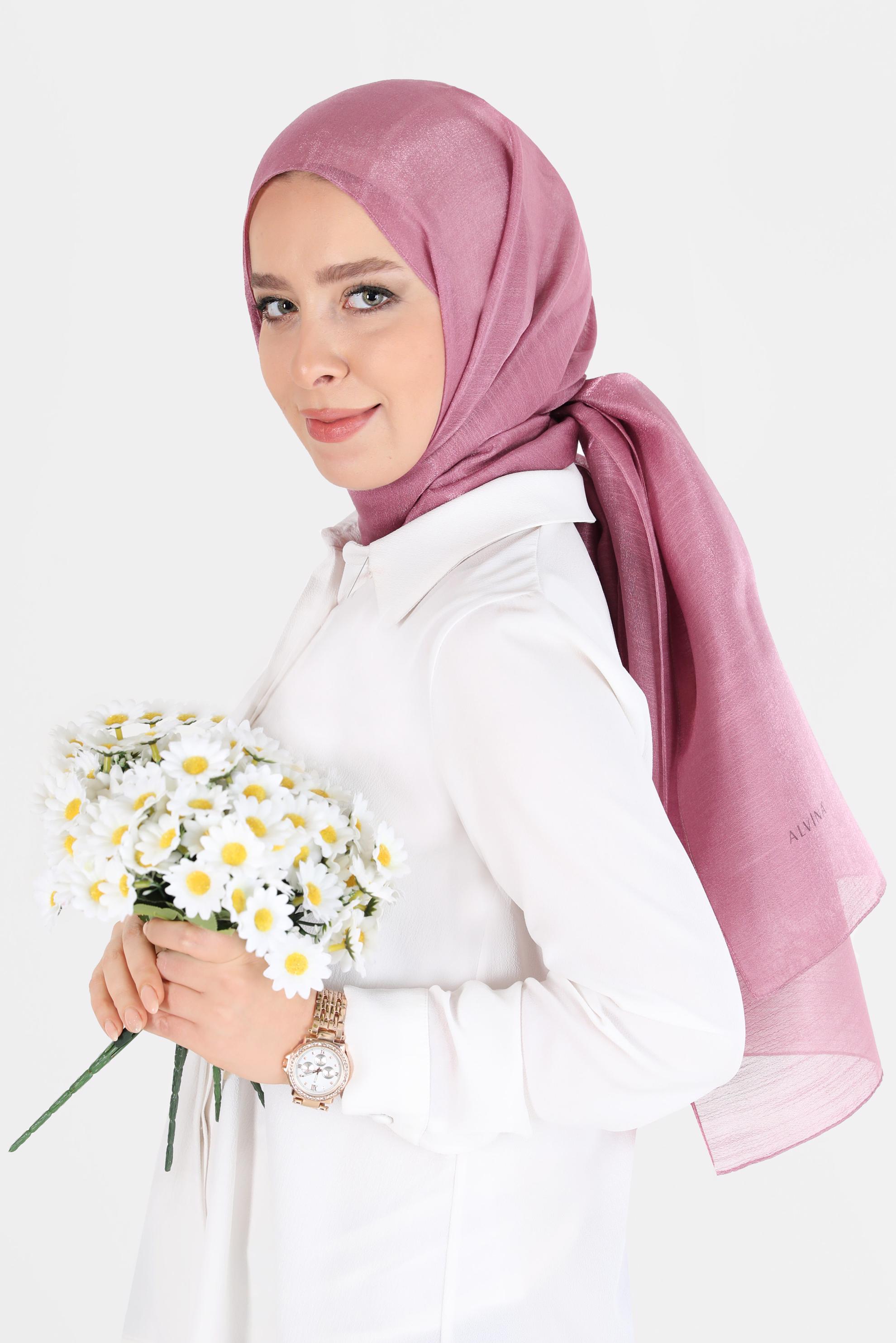 Tesettür giyim PUDRA ALVİNA YİRMİ DENYE SARIMLI EFEKTLİ ŞAL 8082 