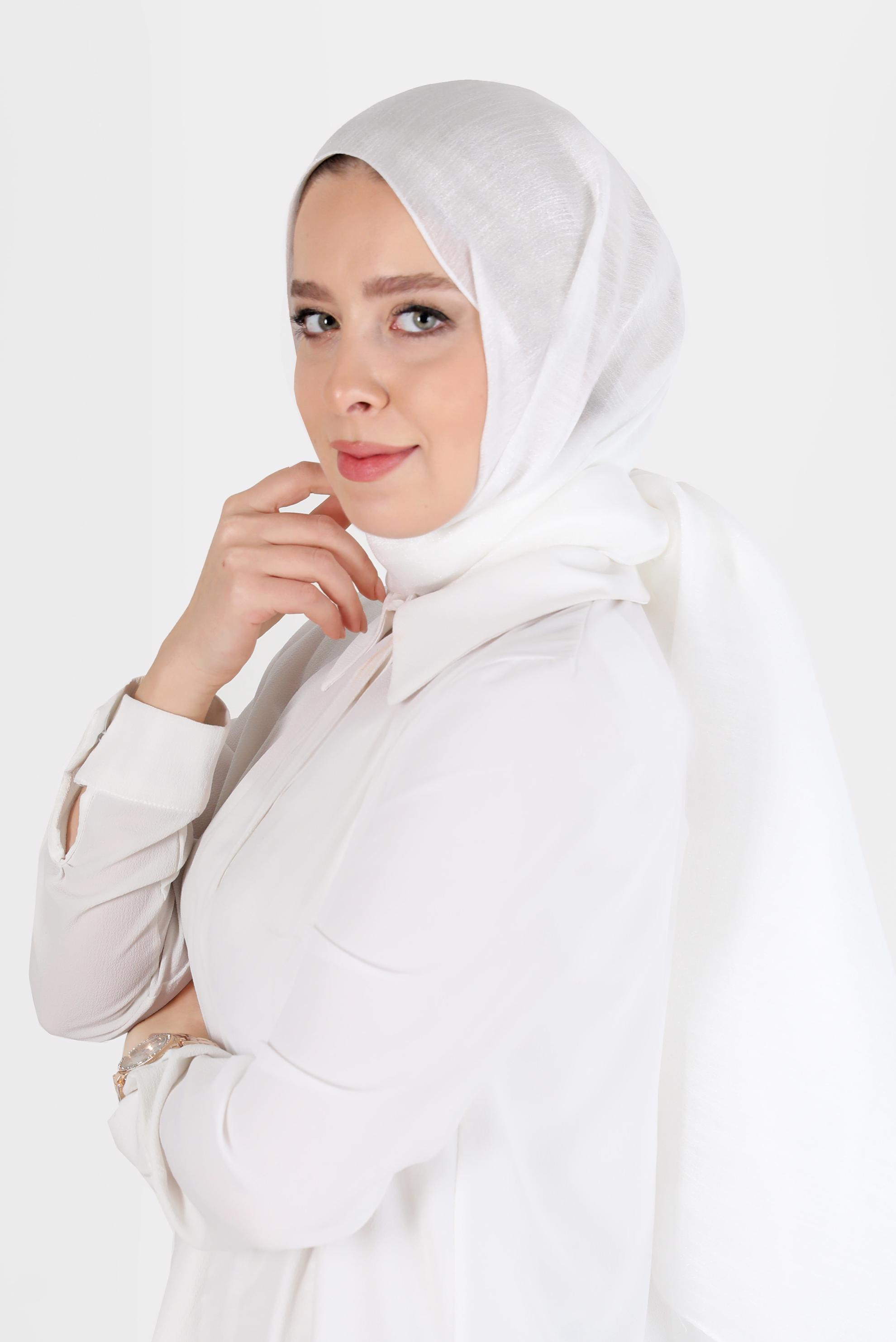 Tesettür giyim BEYAZ ALVİNA YİRMİ DENYE SARIMLI EFEKTLİ ŞAL 8082 