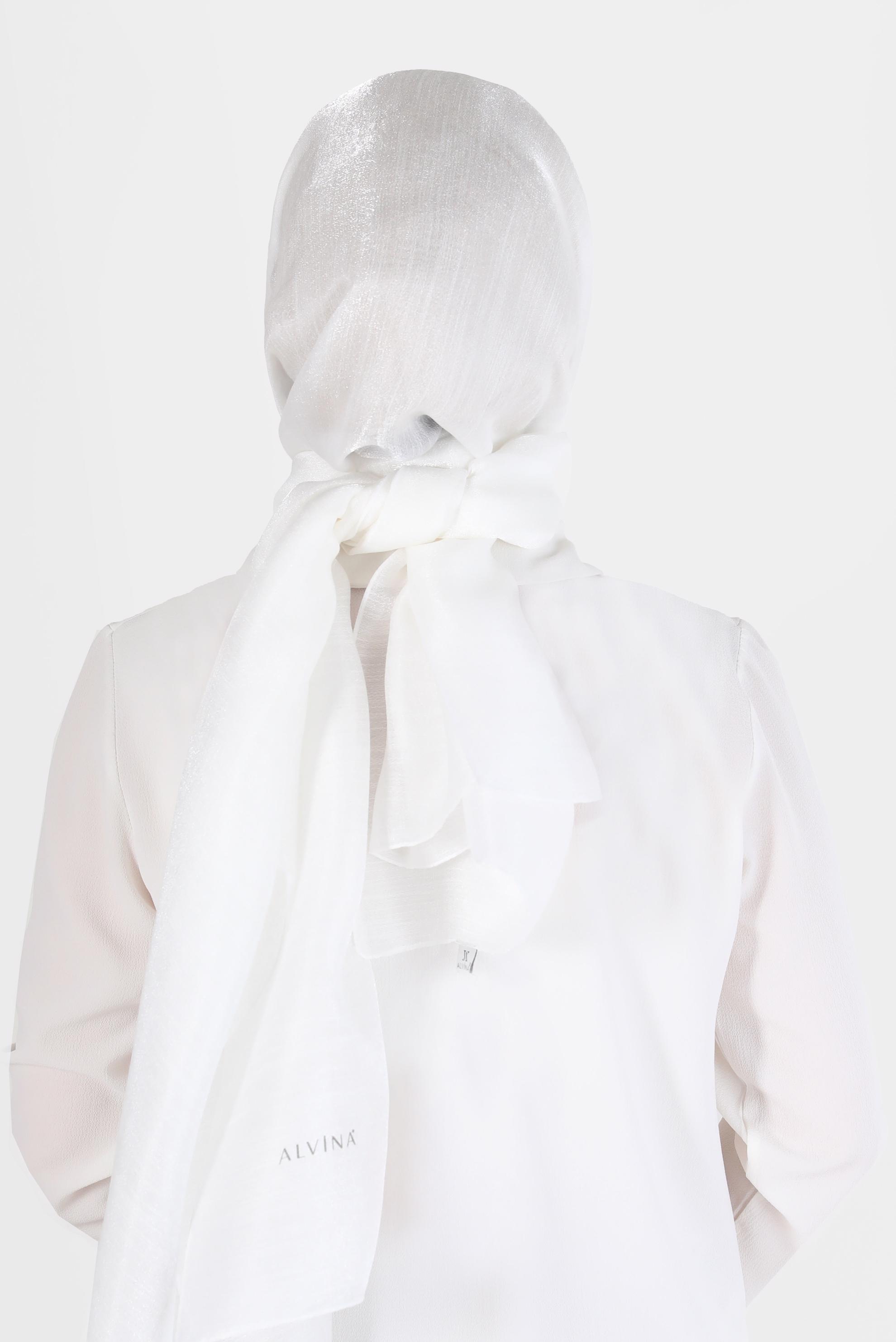 Tesettür giyim BEYAZ ALVİNA YİRMİ DENYE SARIMLI EFEKTLİ ŞAL 8082 