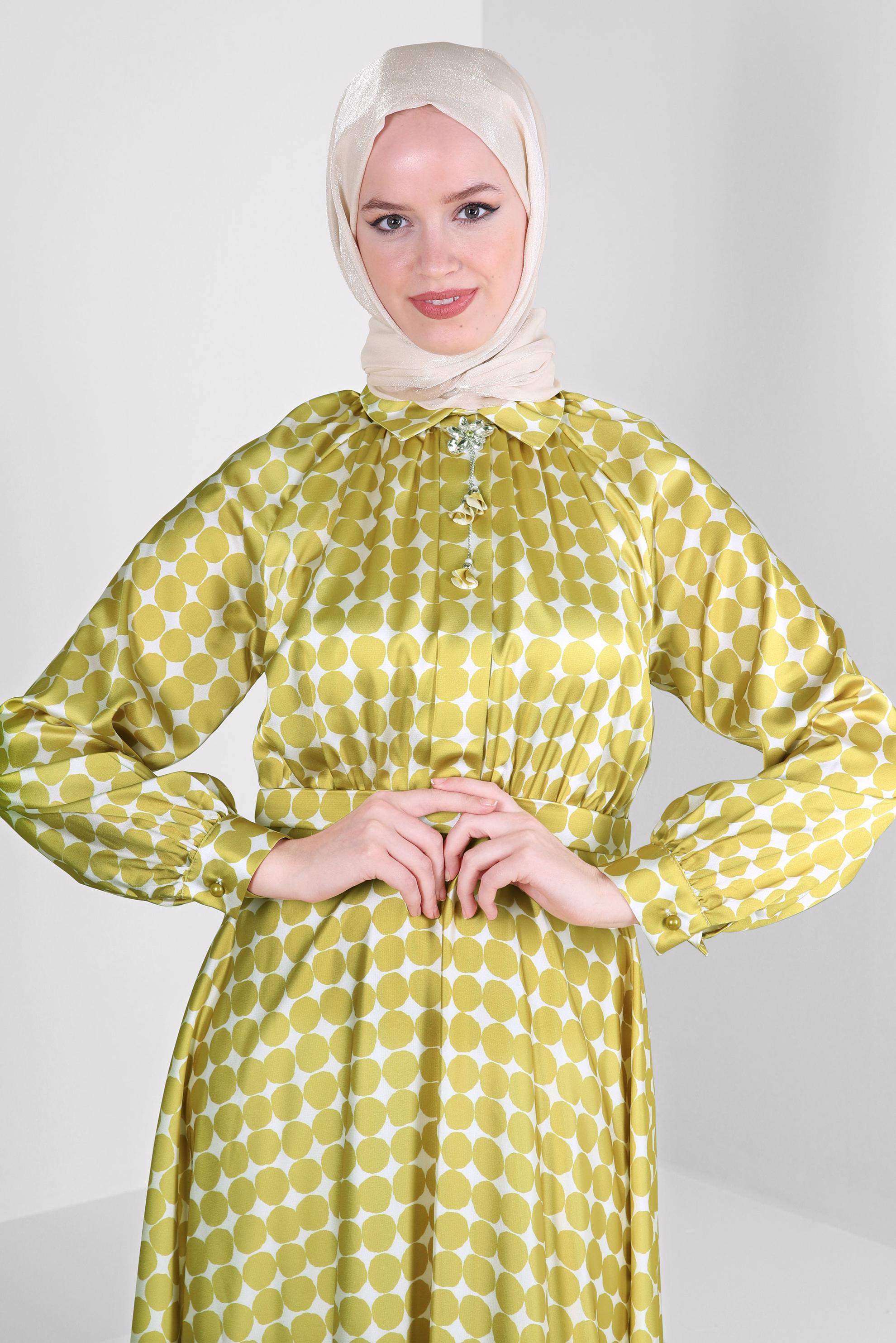 Tesettür giyim BEJ ALVİNA KEHRİBAR ŞAL 8084