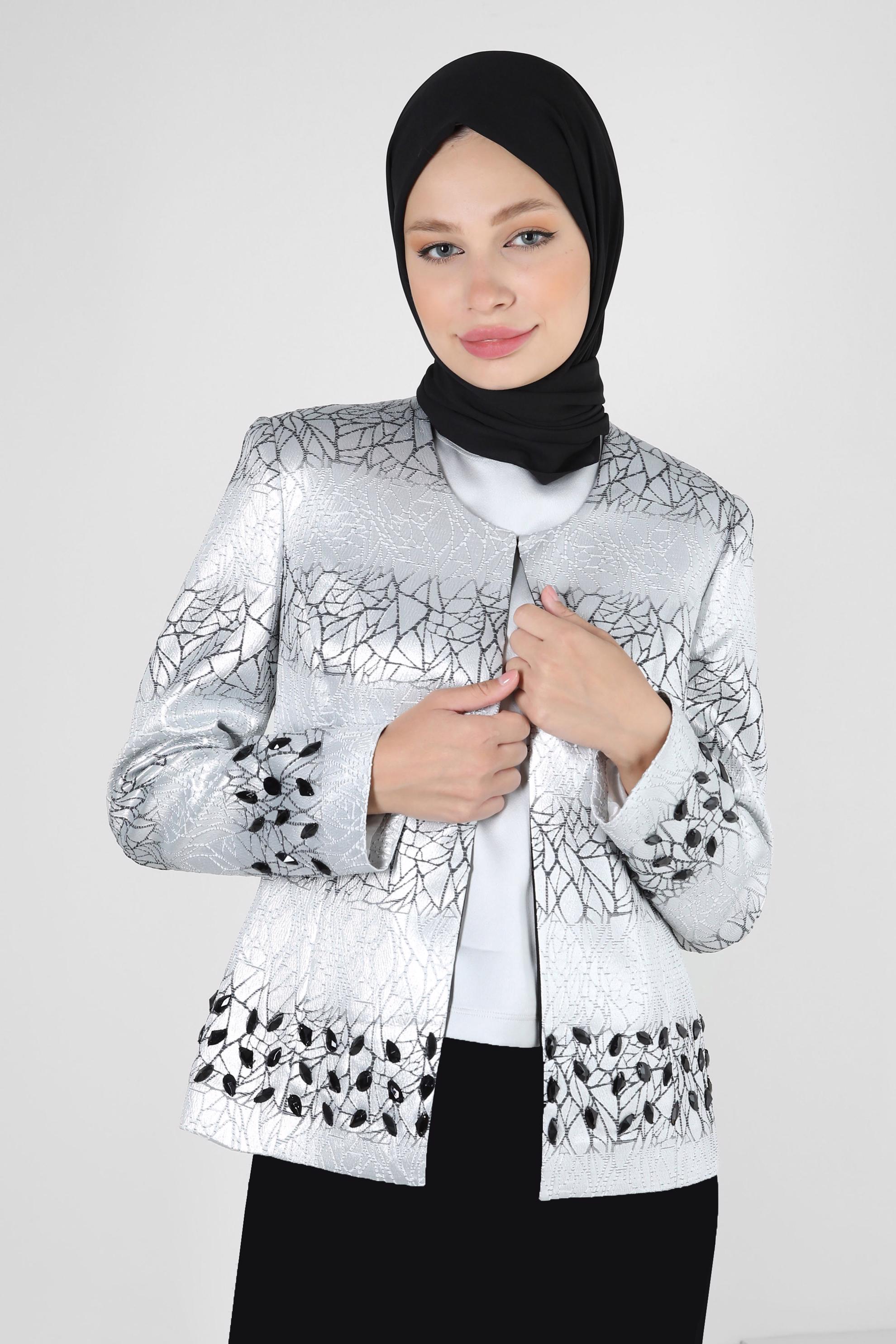 Tesettür giyim SİYAH TAŞ DETAYLI DESENLİ ÜÇLÜ ETEKLİ TAKIM 30107 