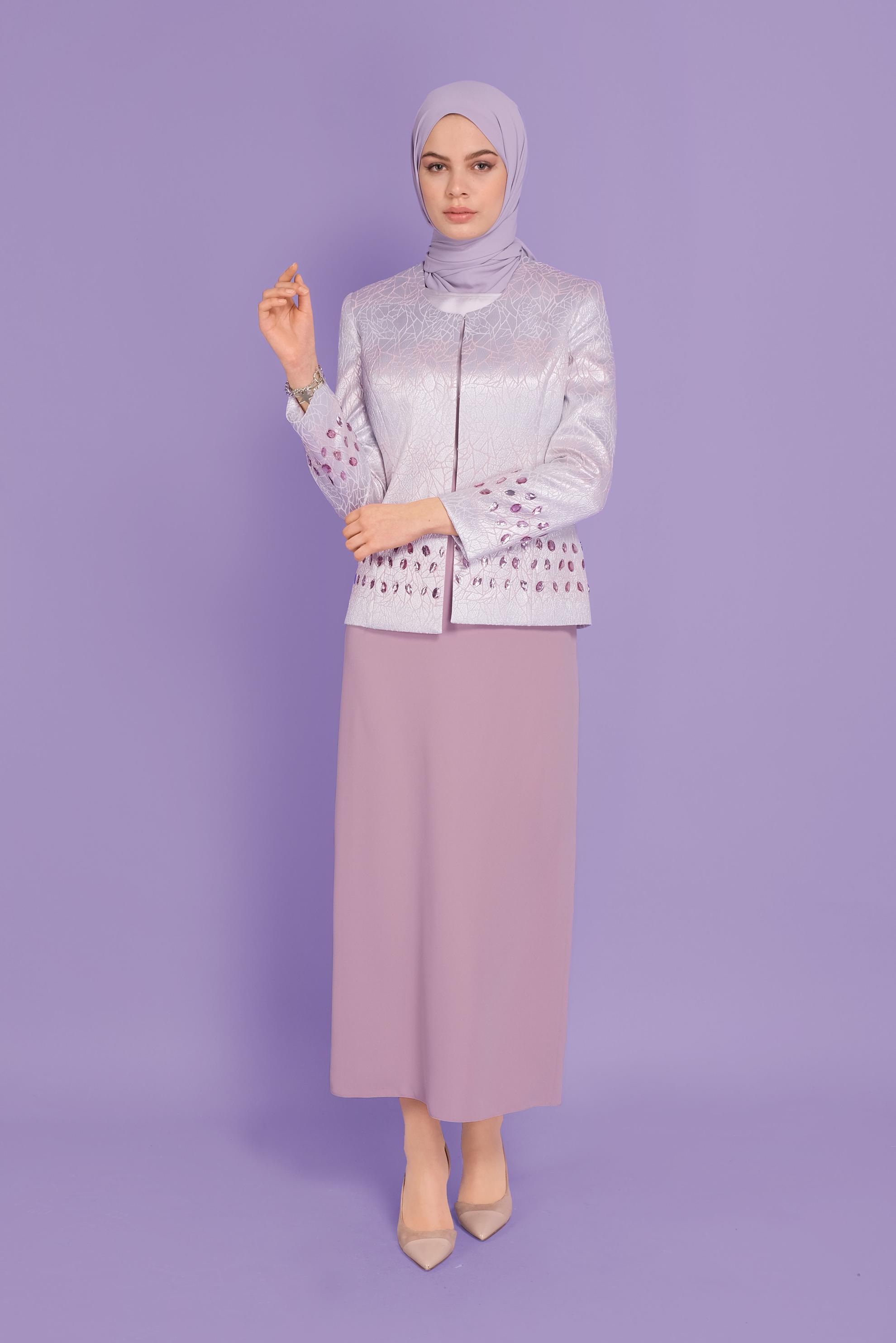 Tesettür giyim PUDRA TAŞ DETAYLI DESENLİ ÜÇLÜ ETEKLİ TAKIM 30107 
