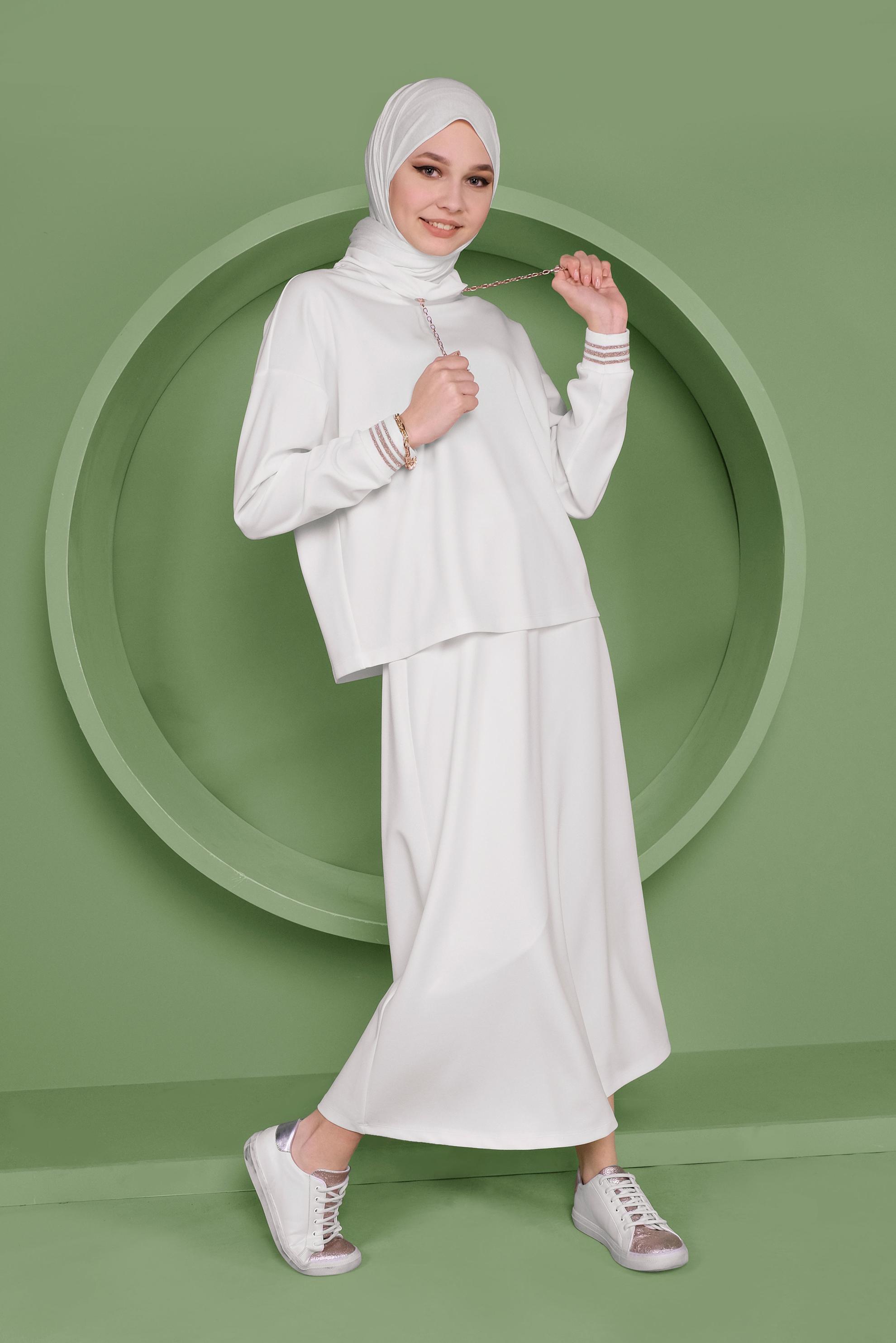Tesettür giyim BEYAZ ZİNCİR DETAYLI ETEKLİ TAKIM 41412