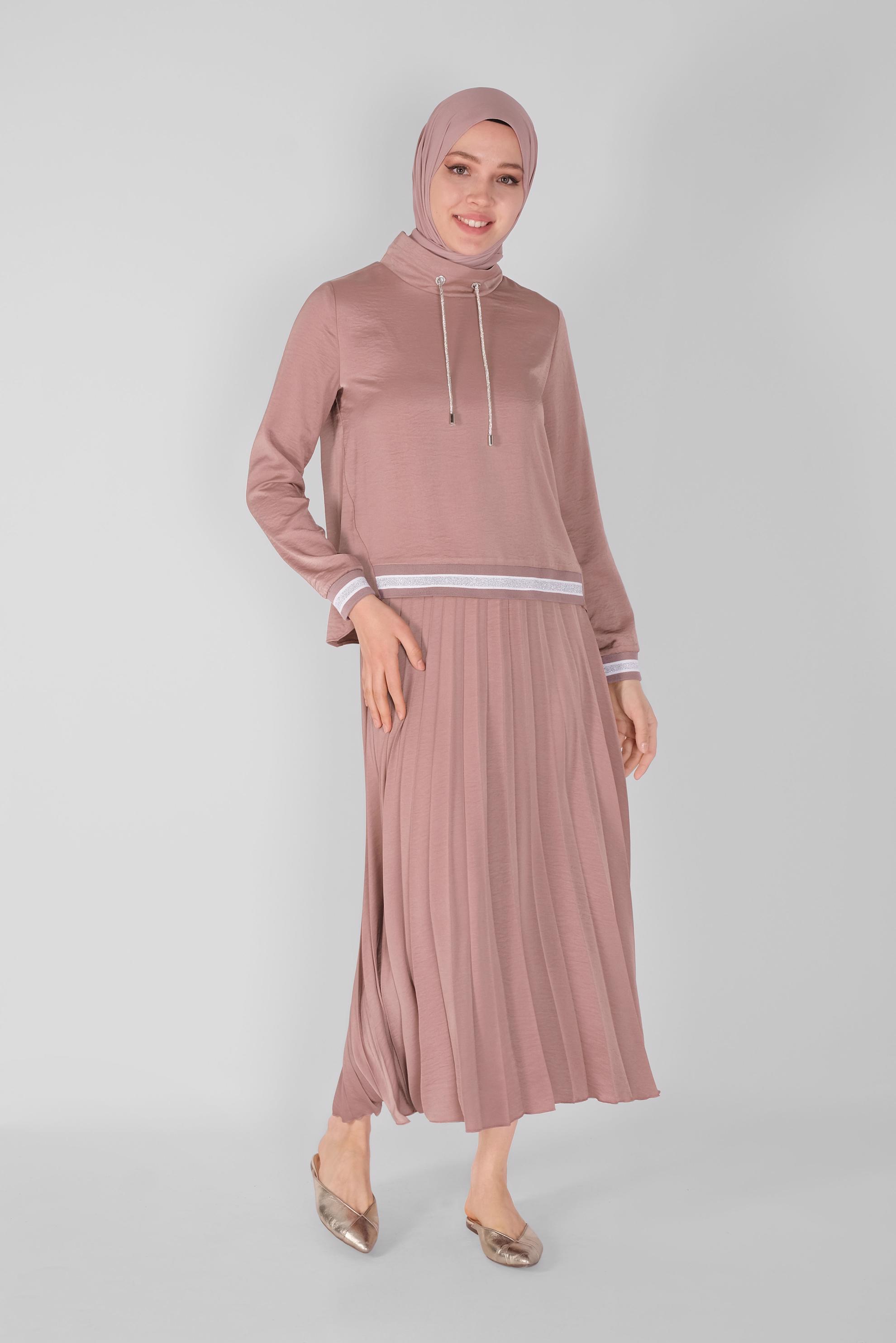 Tesettür giyim PUDRA RİBANA DETAYLI PİLİSE ETEKLİ İKİLİ TAKIM  41539