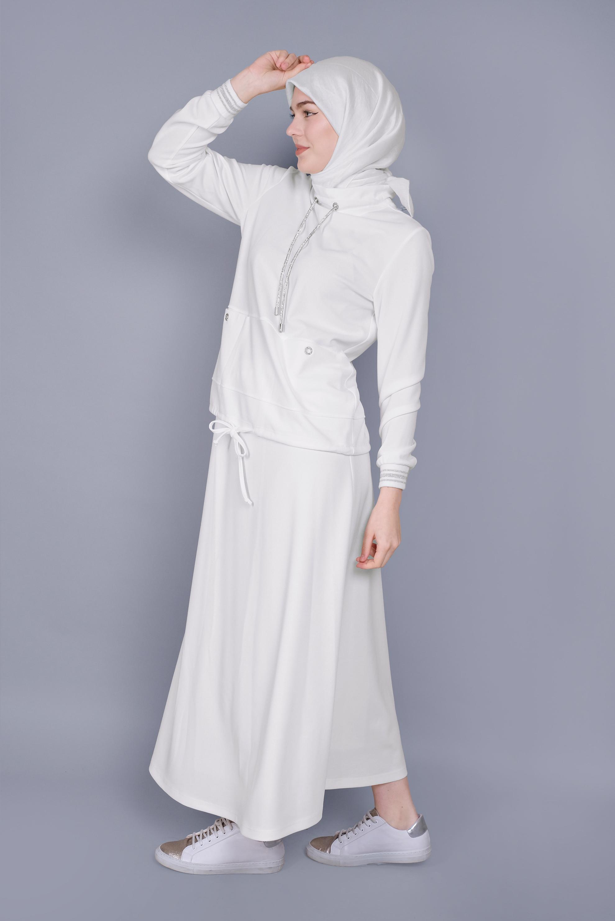 Tesettür giyim BEYAZ TAŞLI BAĞCIK DETAYLI İKİLİ ETEKLİ TAKIM 41540 