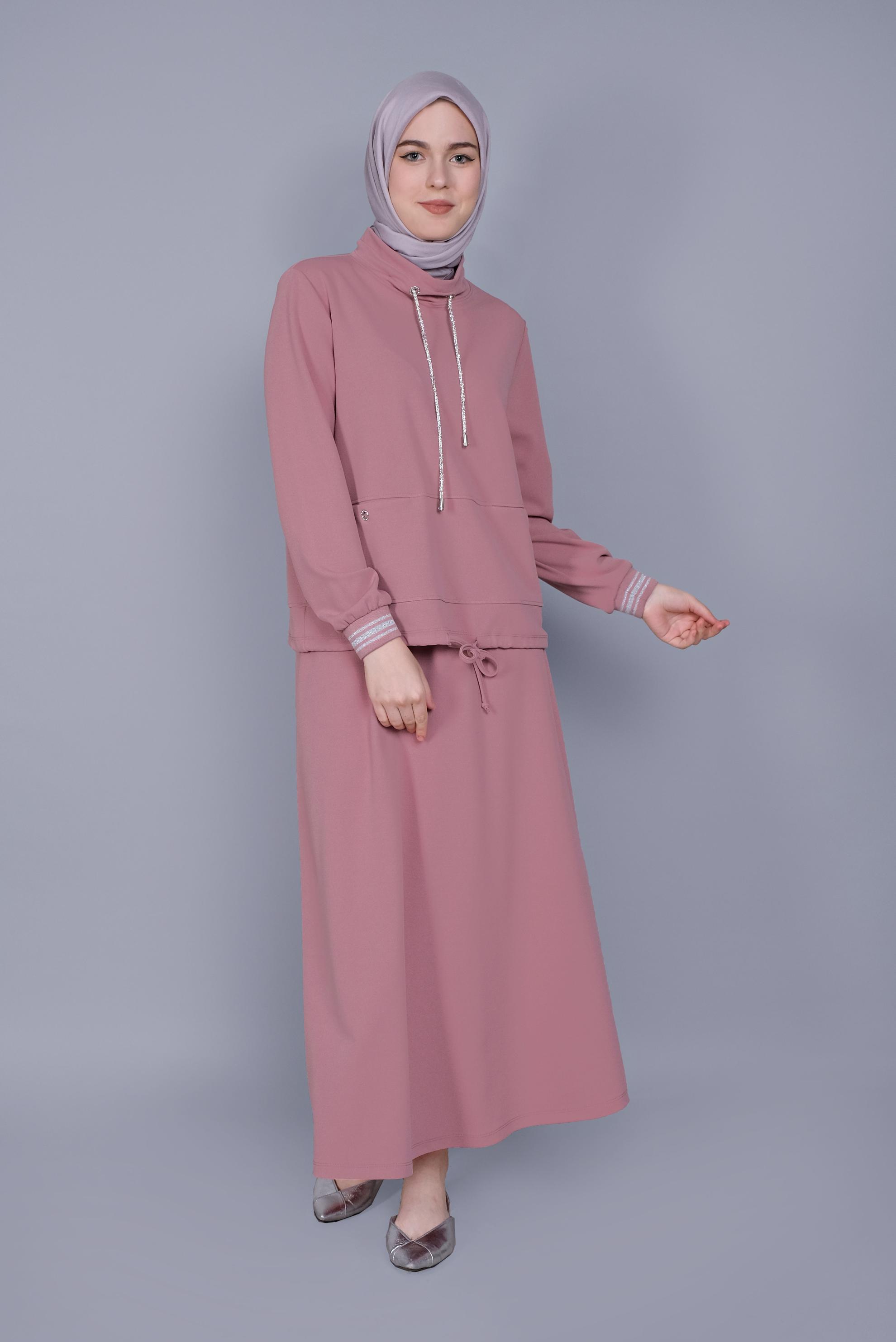 Tesettür giyim PUDRA TAŞLI BAĞCIK DETAYLI İKİLİ ETEKLİ TAKIM 41540 